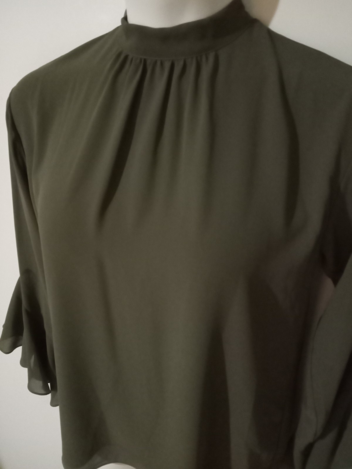 NEW Naked Zebra Womens Small High Neck Green Pullover Flutter Sleeve Top Bow Tie