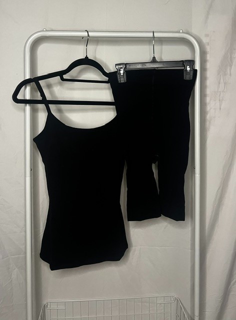Pact Women’s XS Black Organic Cotton Cami Tank & Snag Capri Leggings Lounge Set