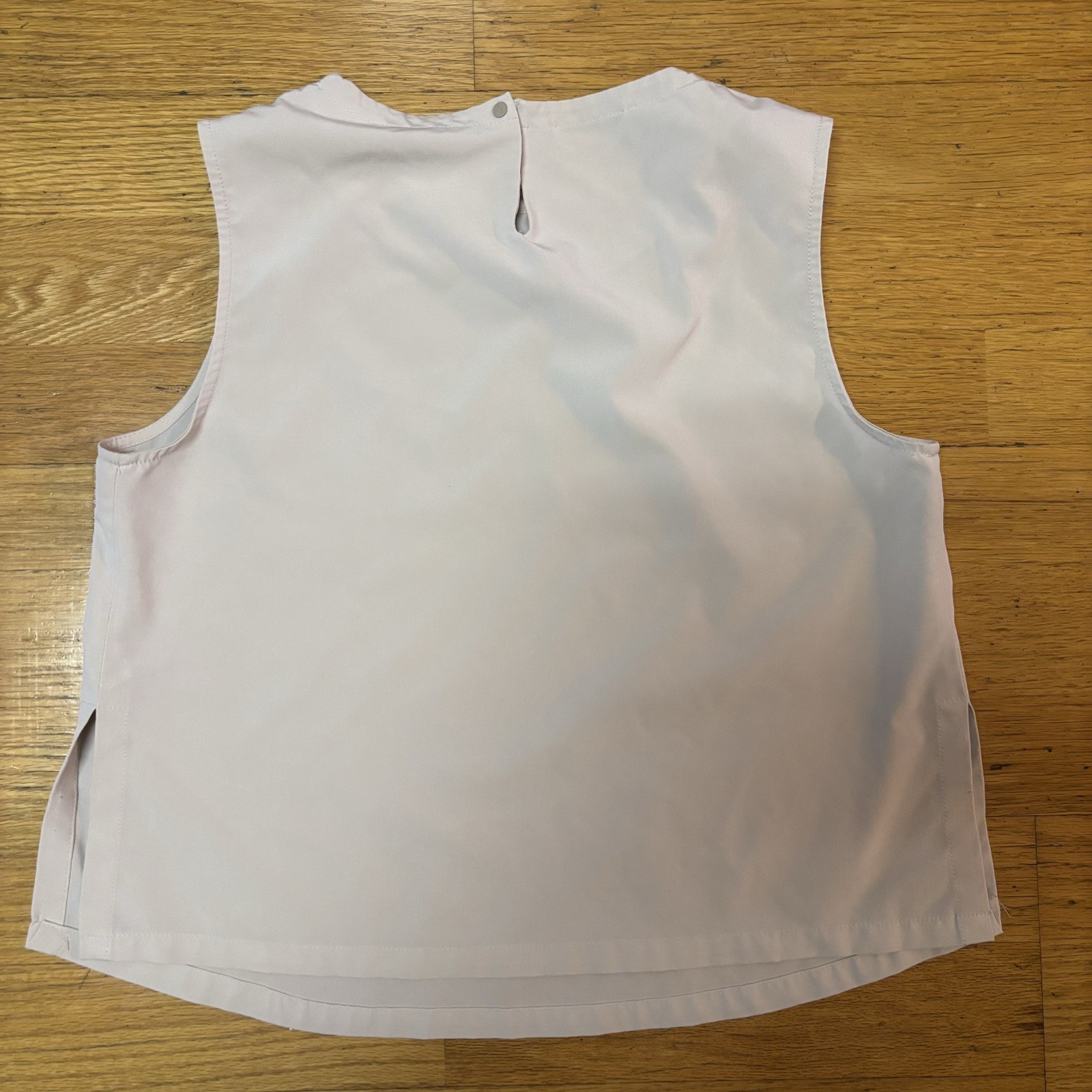 Wayre Shift Snap Neutral Travel Outdoor Vacation Preppy Quiet Luxury Tank Top XS