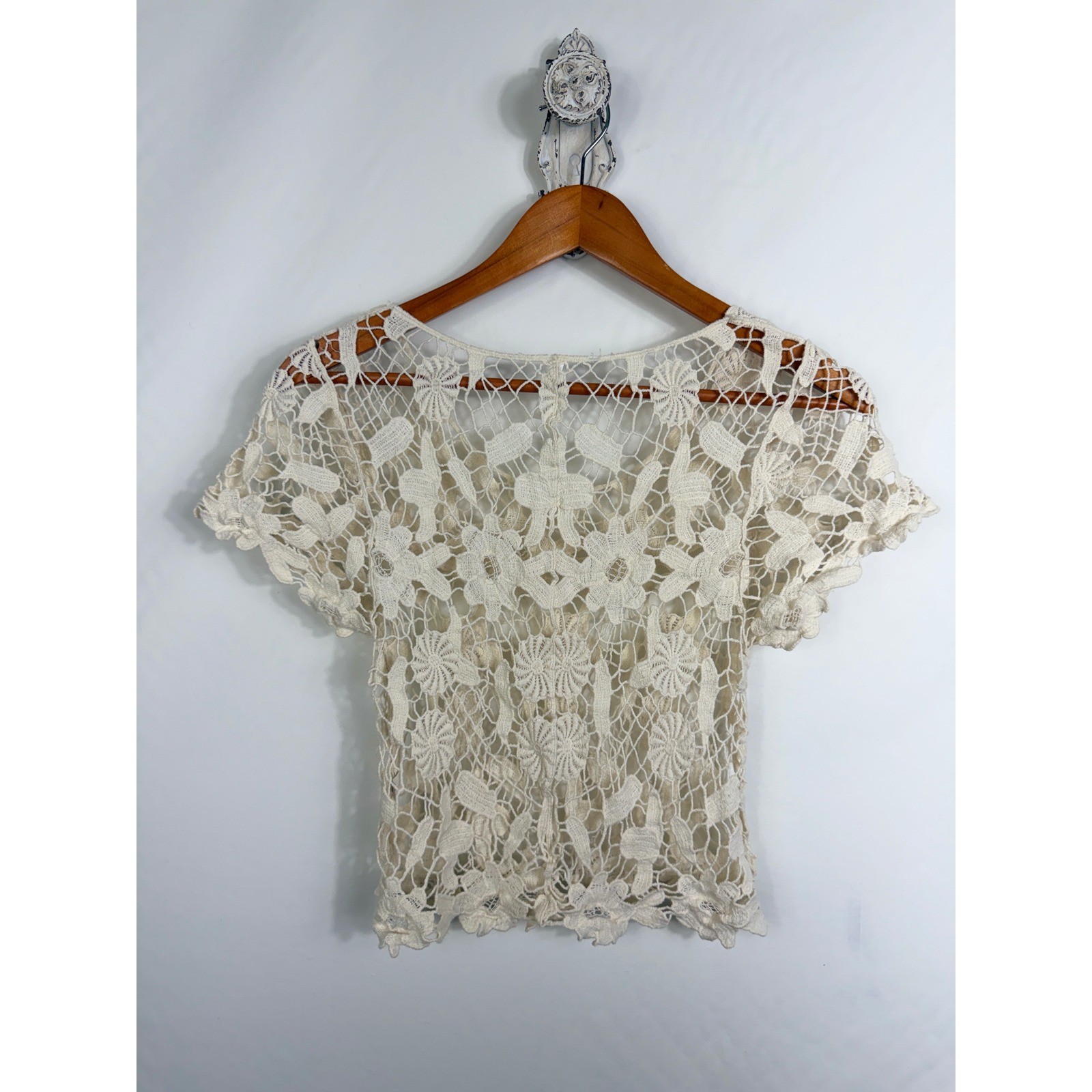 Daisies Crochet Top Womens Small Ivory Floral Knit Boho Cottagecore Short Sleeve