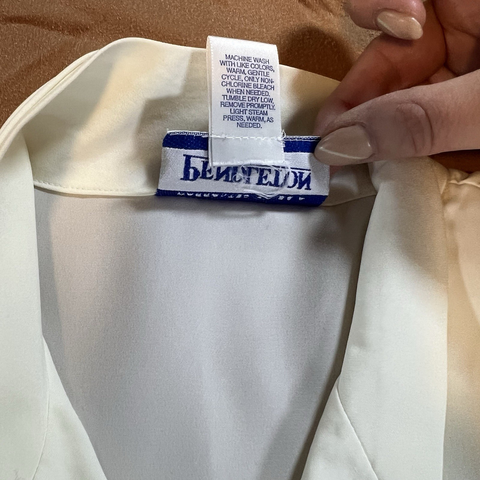 Vintage White Blouse Pendleton Size 4 Petite Button Up Stand Up Collar Classic