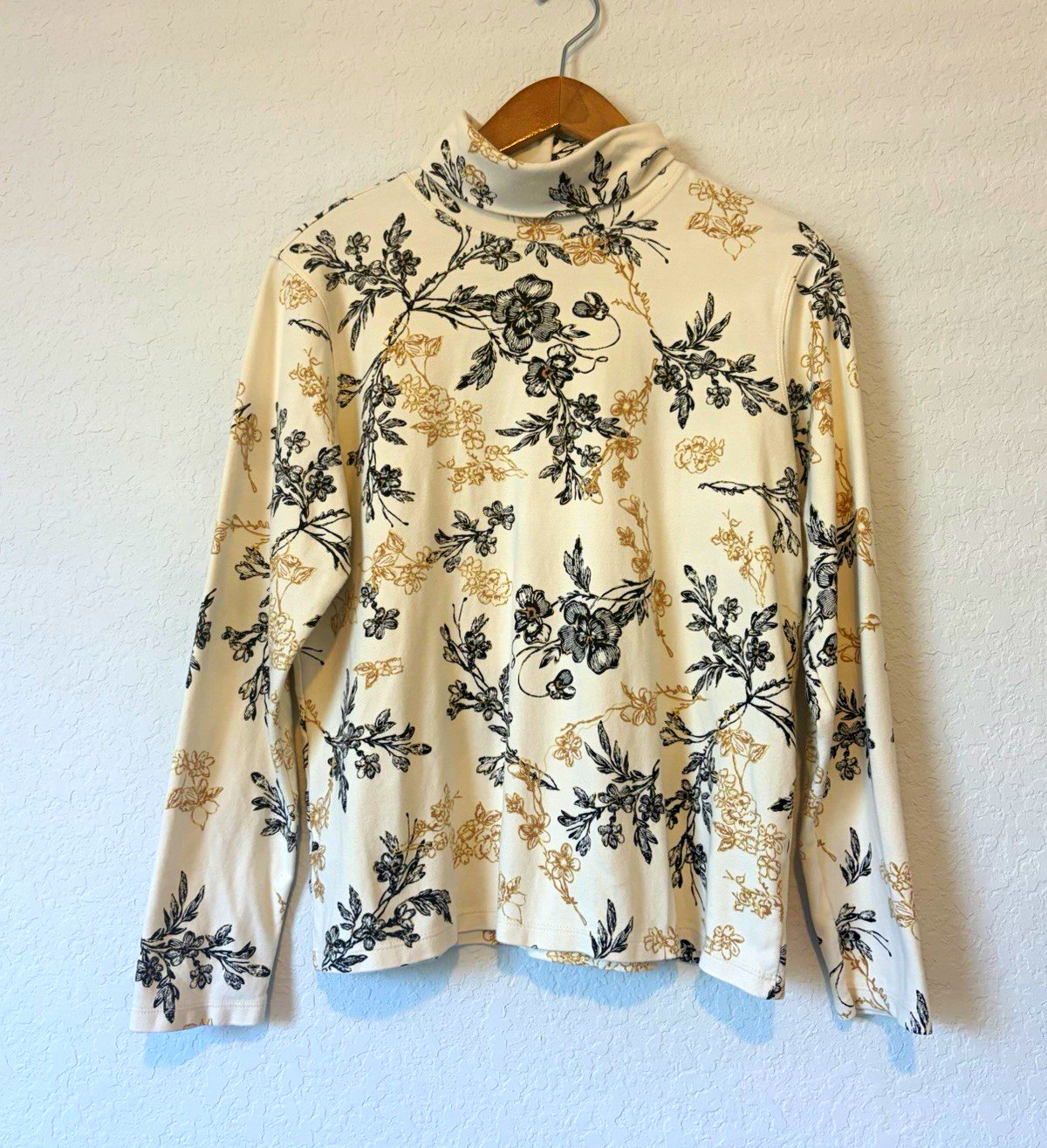 White Stag Women’s L White Floral Knit Mock Neck Long Sleeve Pullover Top