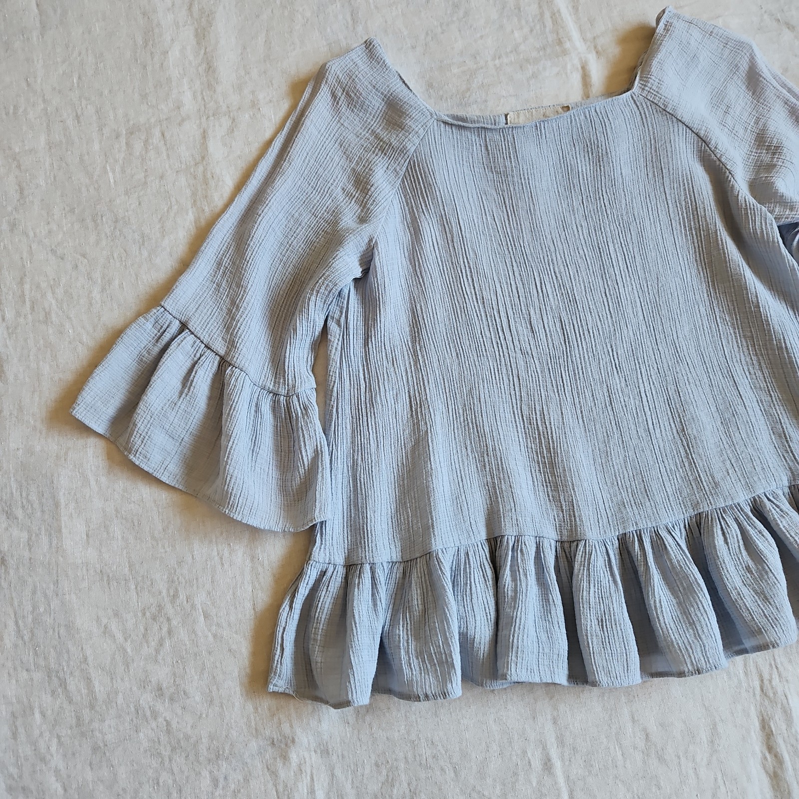 Moon River Anthropologie Blue Ruffle Boho Peasant Blouse 3/4 Flare Sleeves Small