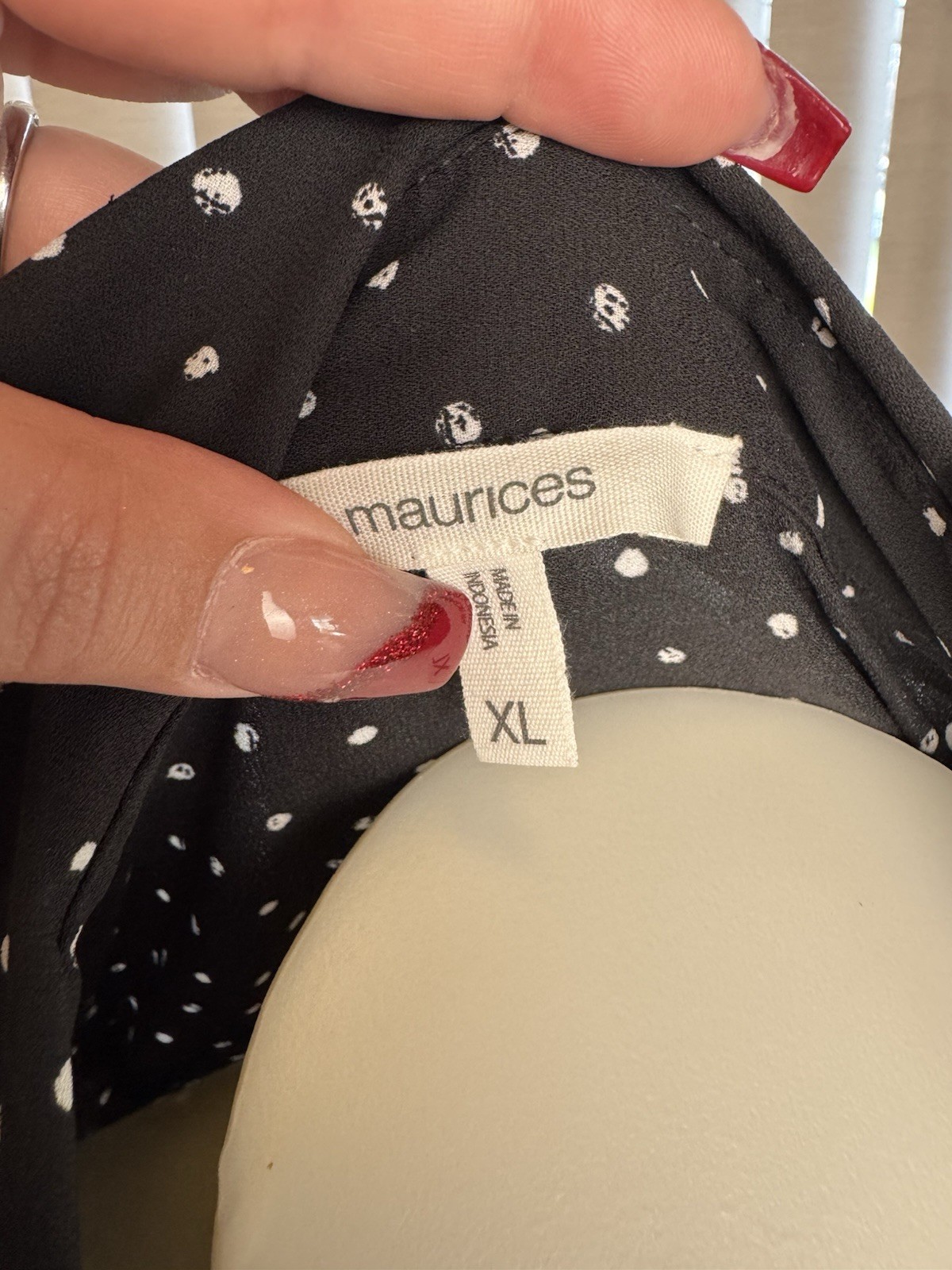 Maurice’s Women’s XL Black/White Polka Dot Collared Button-Up Pocket Shirt