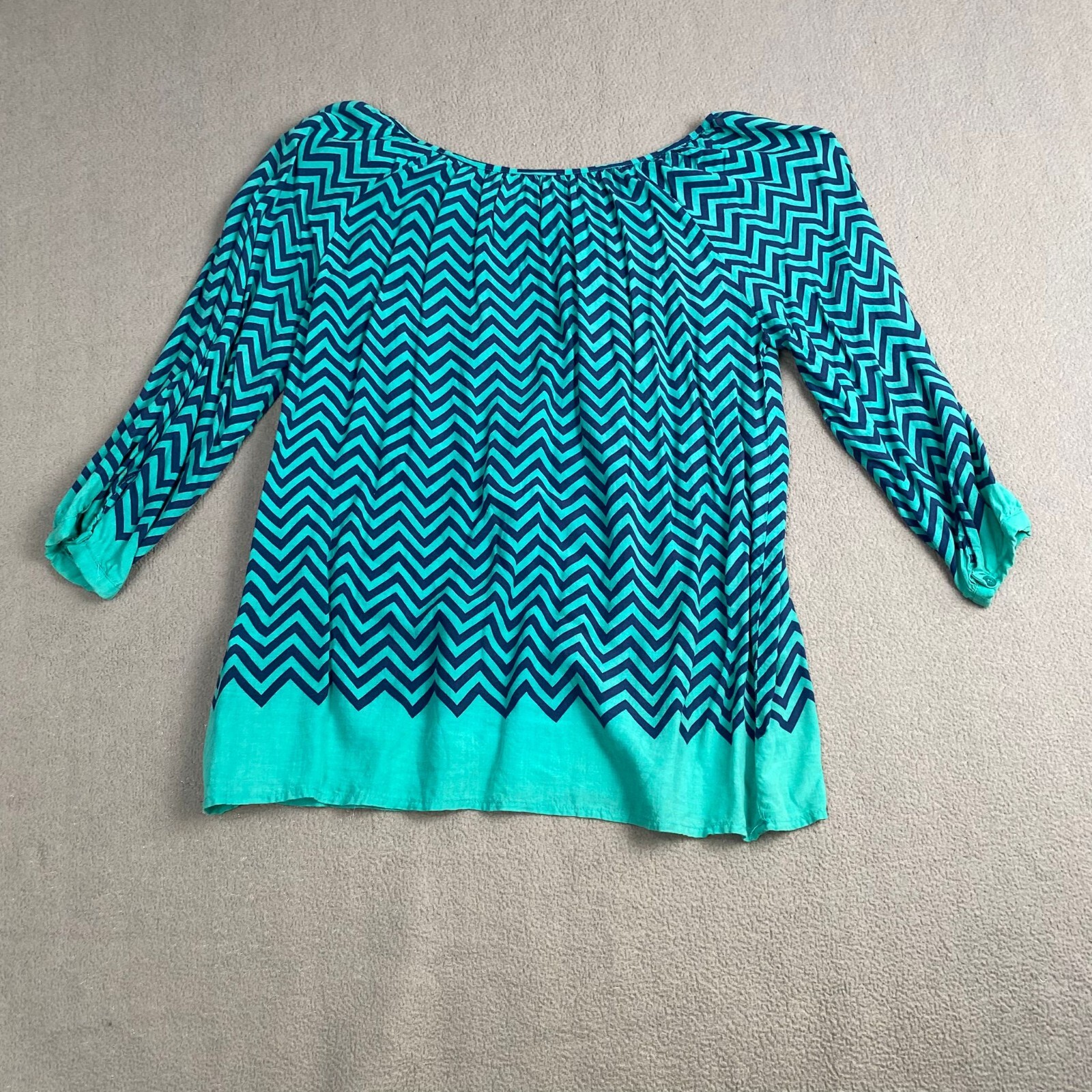 Grand & Greene Women’s size M Green Blouse long sleeve top Flowy Striped