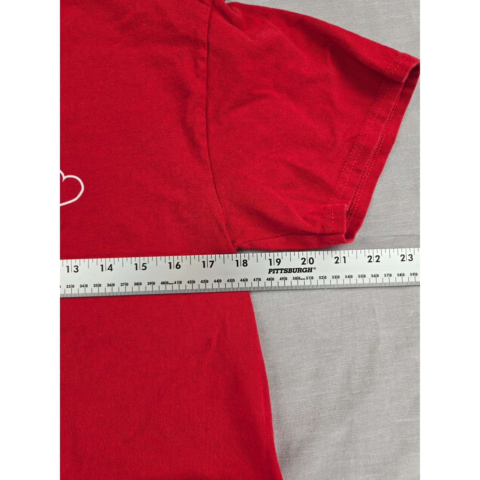 Cup Noodles x Hello Kitty Red Graphic Cropped T-Shirt Sanrio S/M