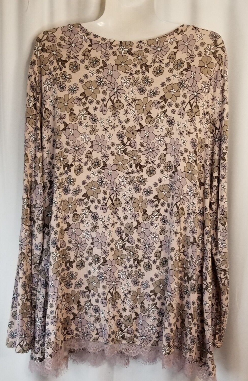 LOGO Lori Goldstein Women’s Tunic Top Floral Design Lace Hem Trim Size Large