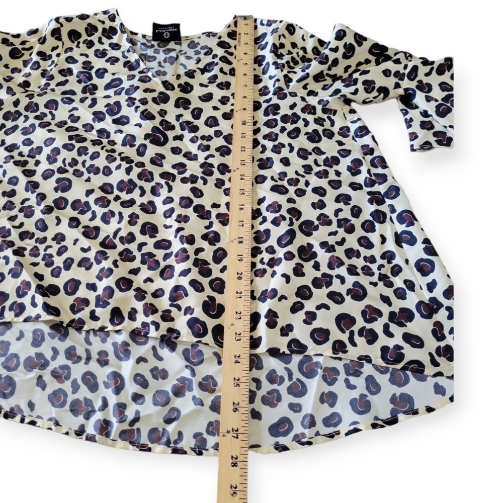 La Roque Original Animal Print 3/4 Bell Sleeve Silk V-Neck Shirt Top
