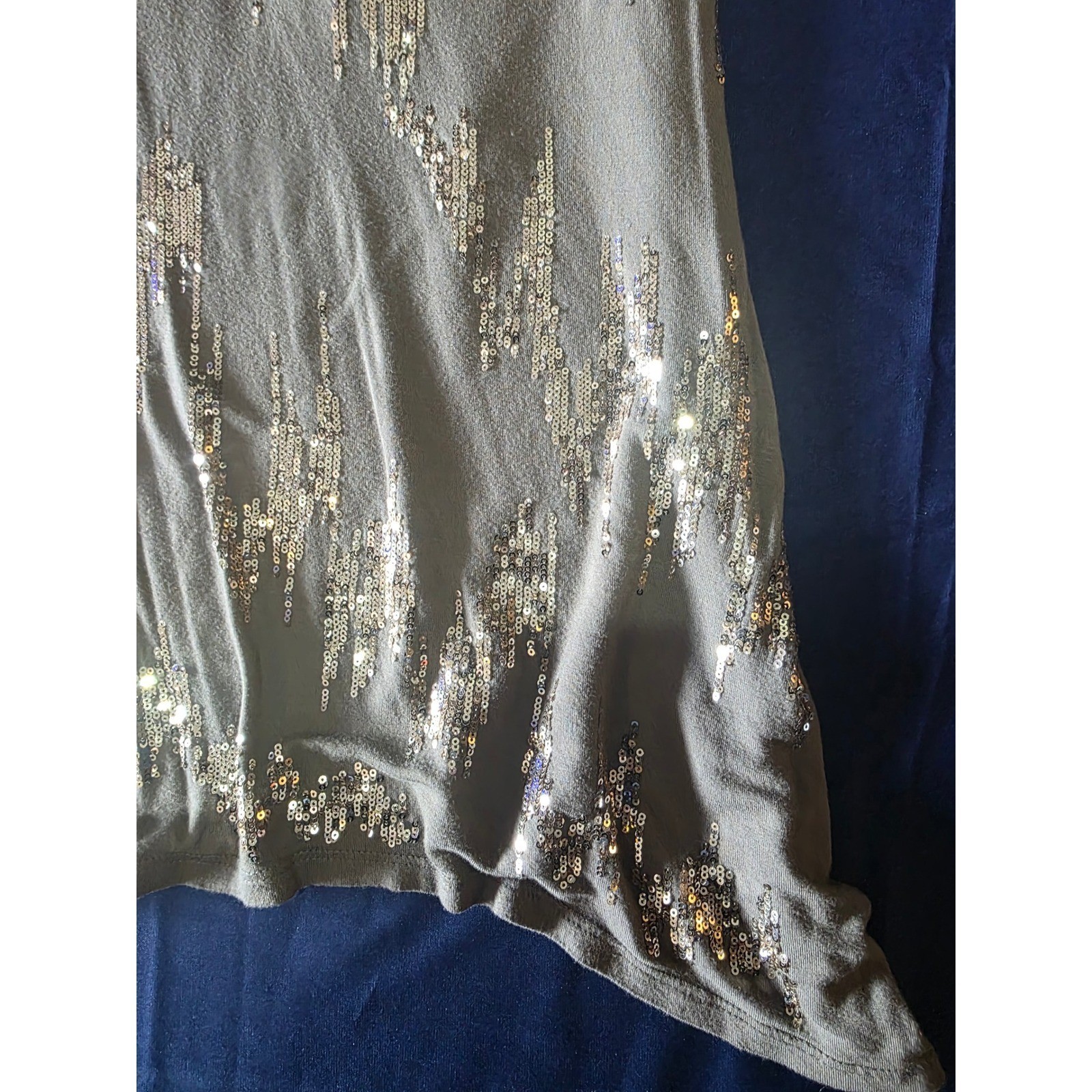 SimplyBe Women’s Olive Green Sequin V-Neck Sharkbite Hem Tunic Size 12