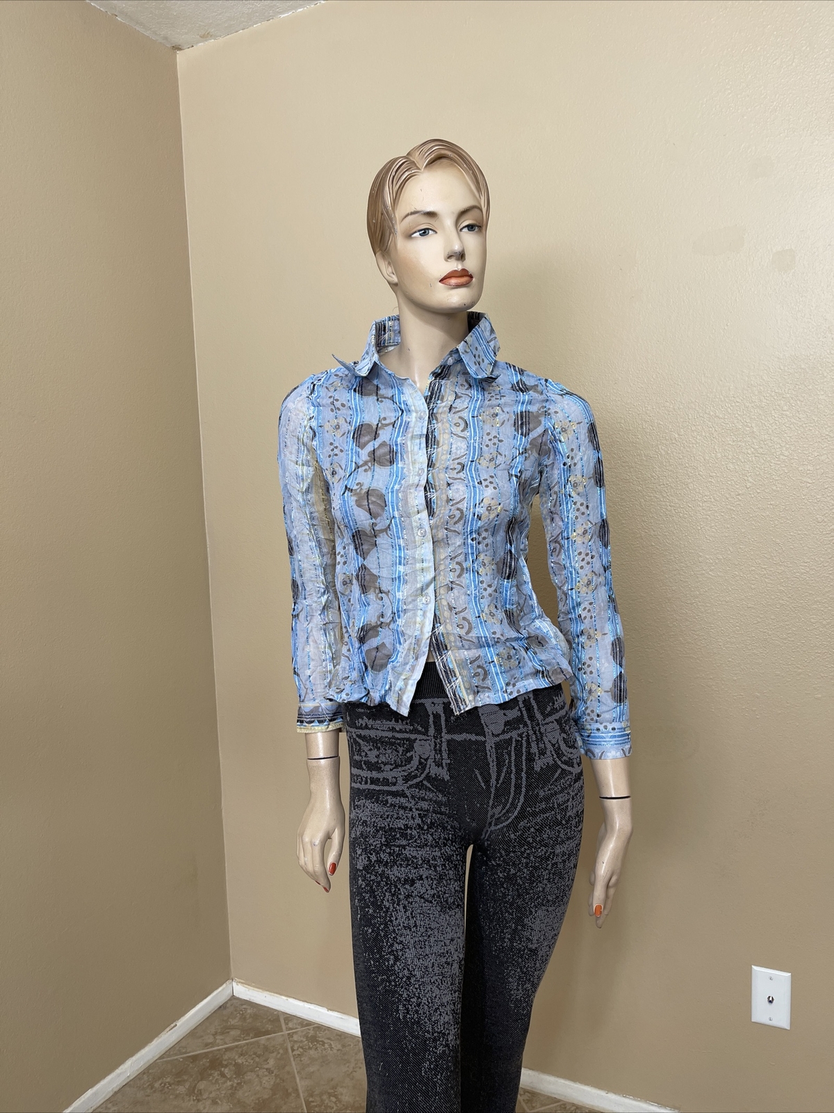Women’s Light Blue Floral Polyester Casual Strip Pleat Size S Button Blouse Top