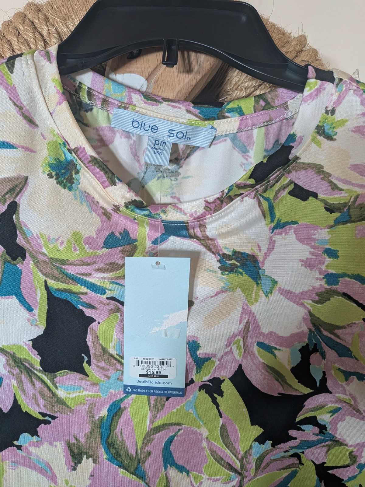 Blue Sol Sz. PM Slight Cap Sleeves SS Floral Everyday Top Ladies New w/Tags