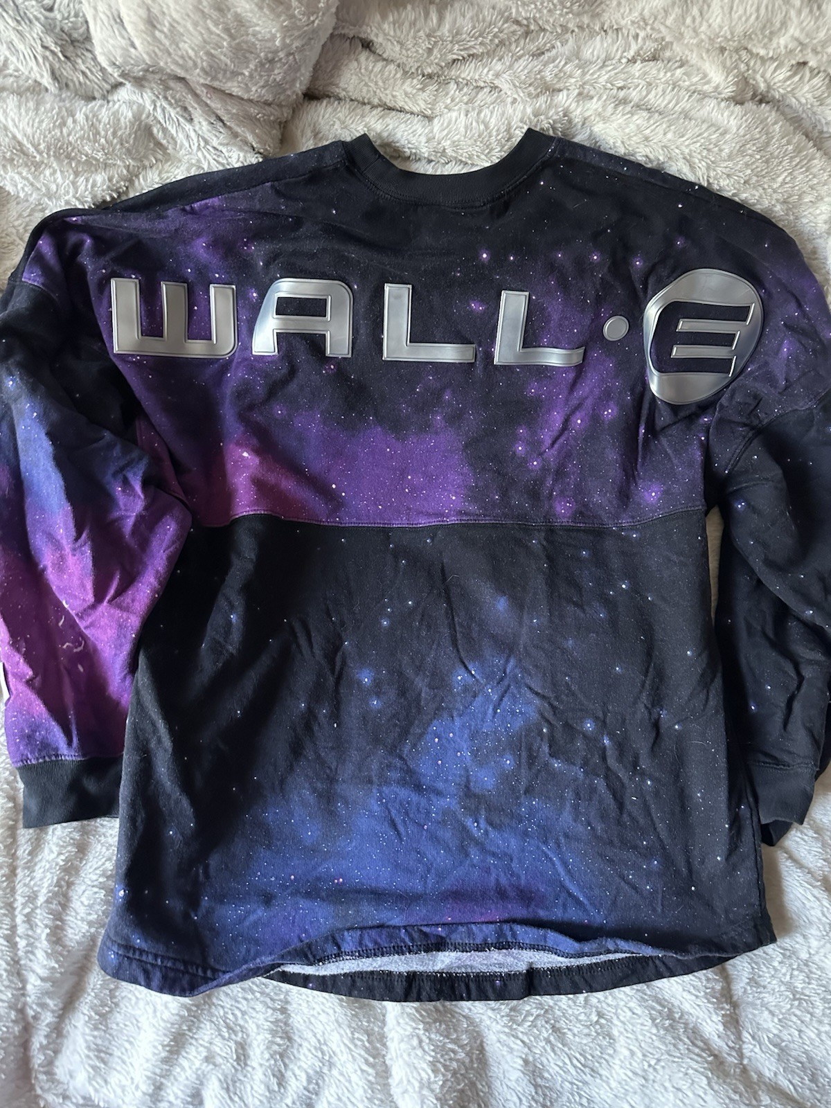 RARE disney pixar WALL-E spirit jersey medium, very good condition!!