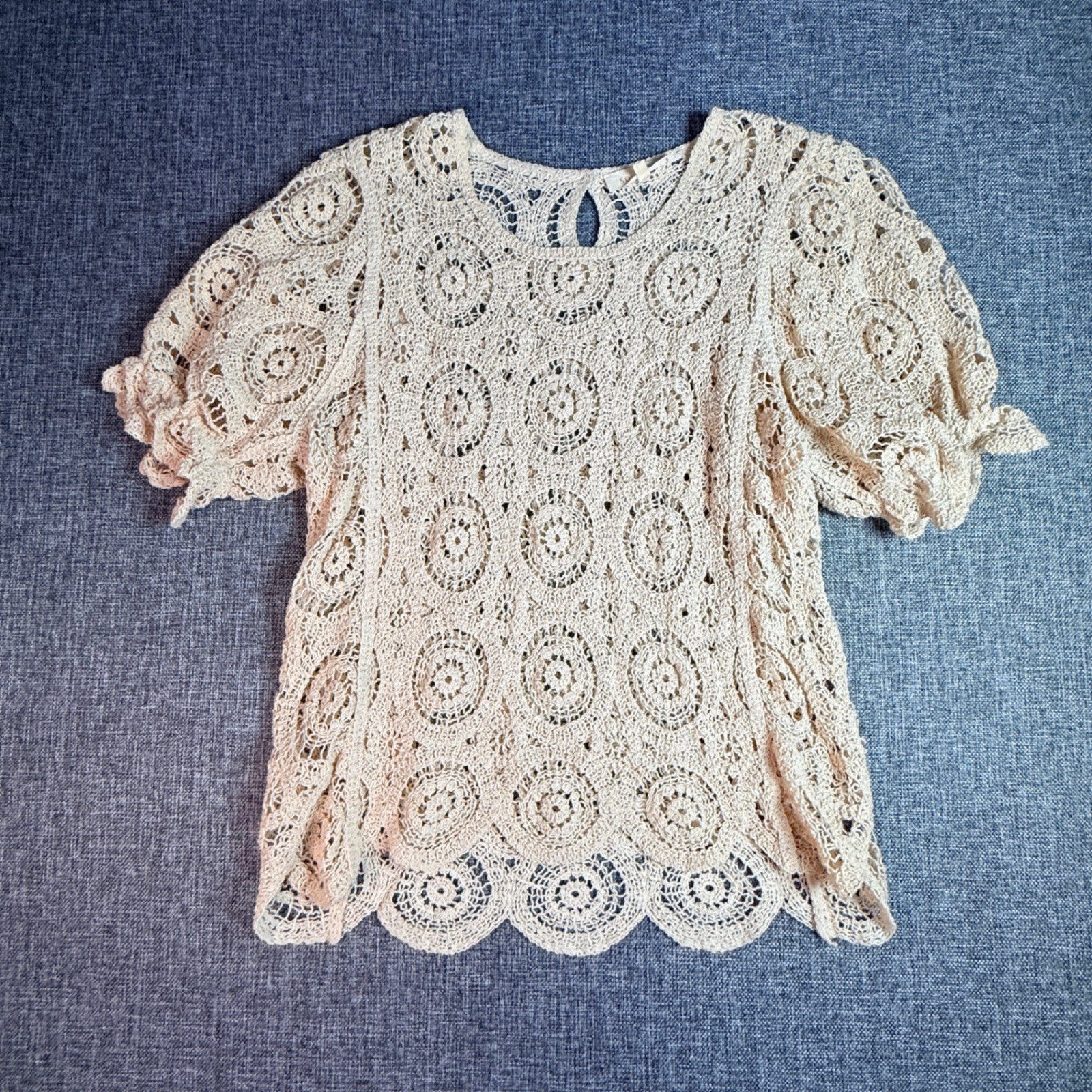 Solitaire Crochet Knit Top Women Beige Short Puff Sleeve Medallion Boho | L