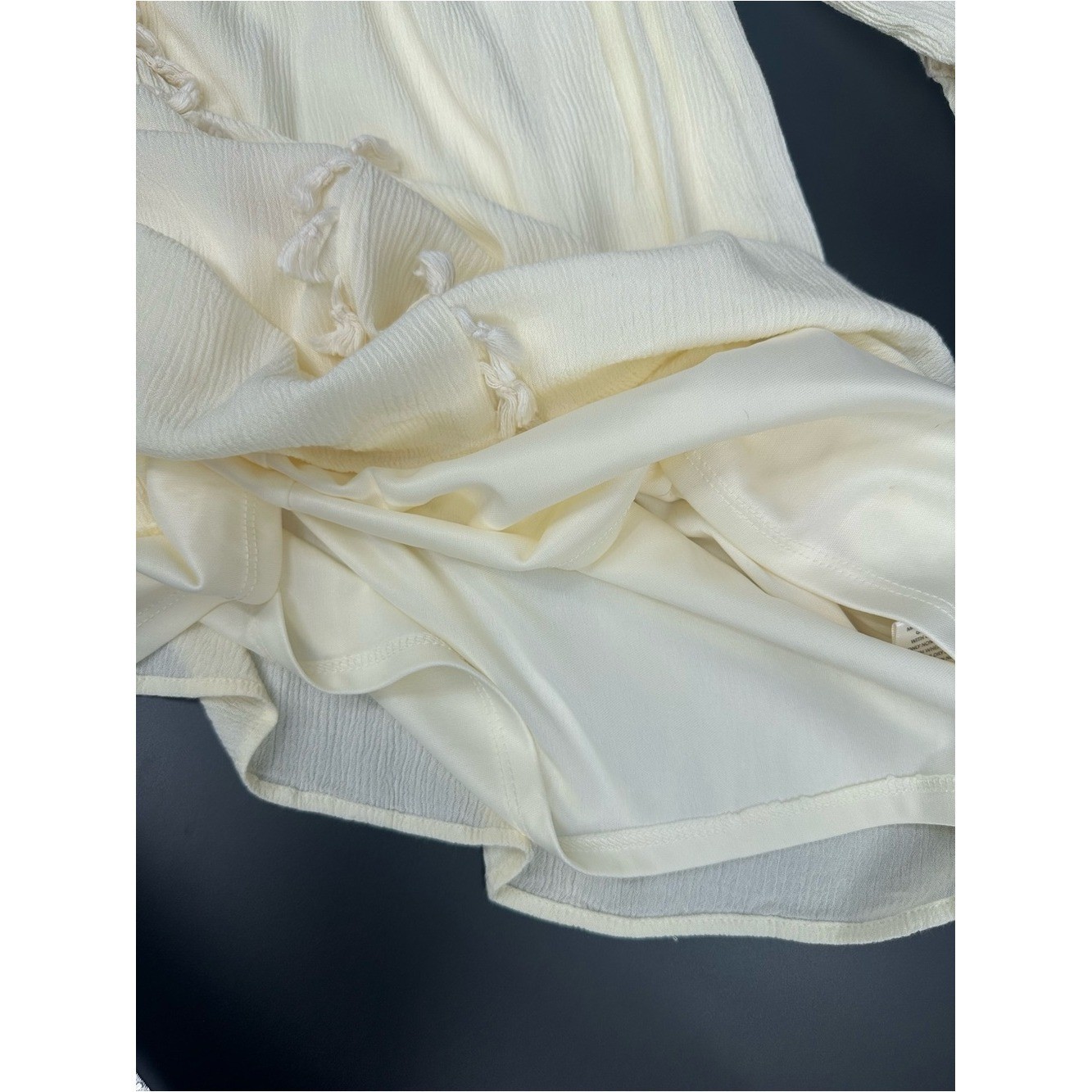 Women’s XL Ivory Boho Peasant Top Tassel Smocked Neck Rayon Festival 1253