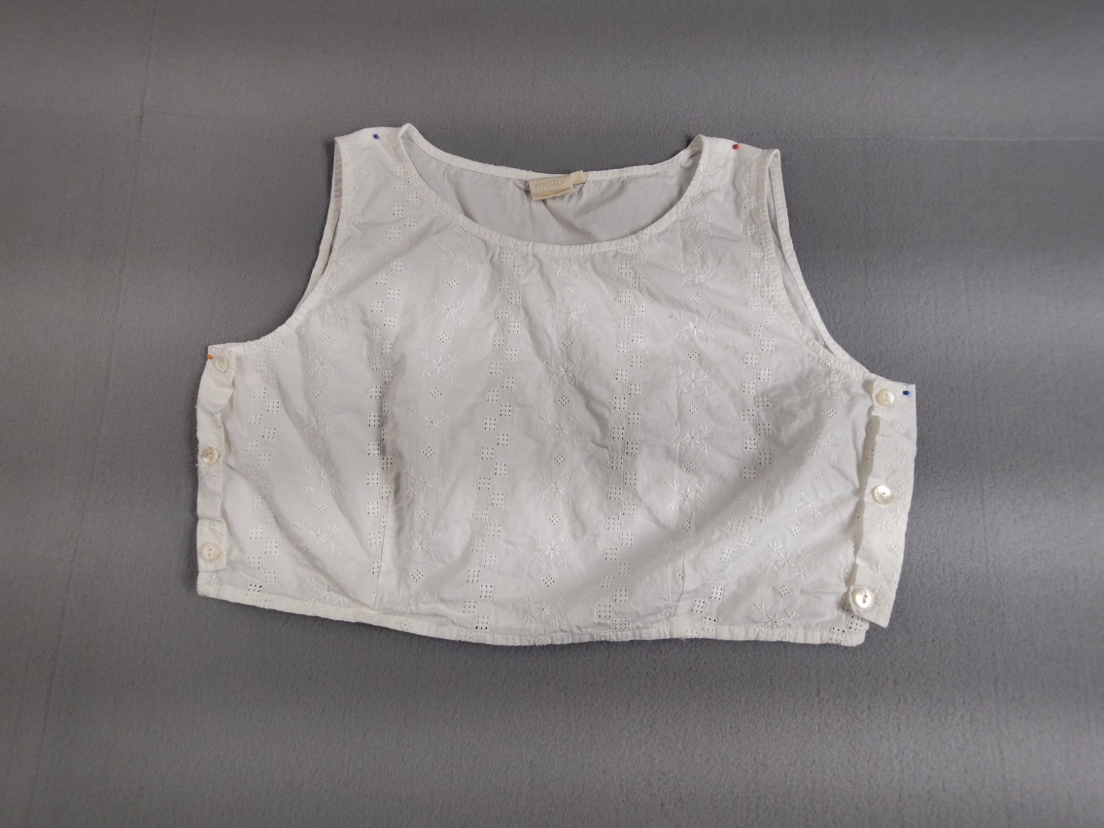 Reistor Women Tank Top 3XL White Embroidered Sleeveless Cropped 100% Cotton