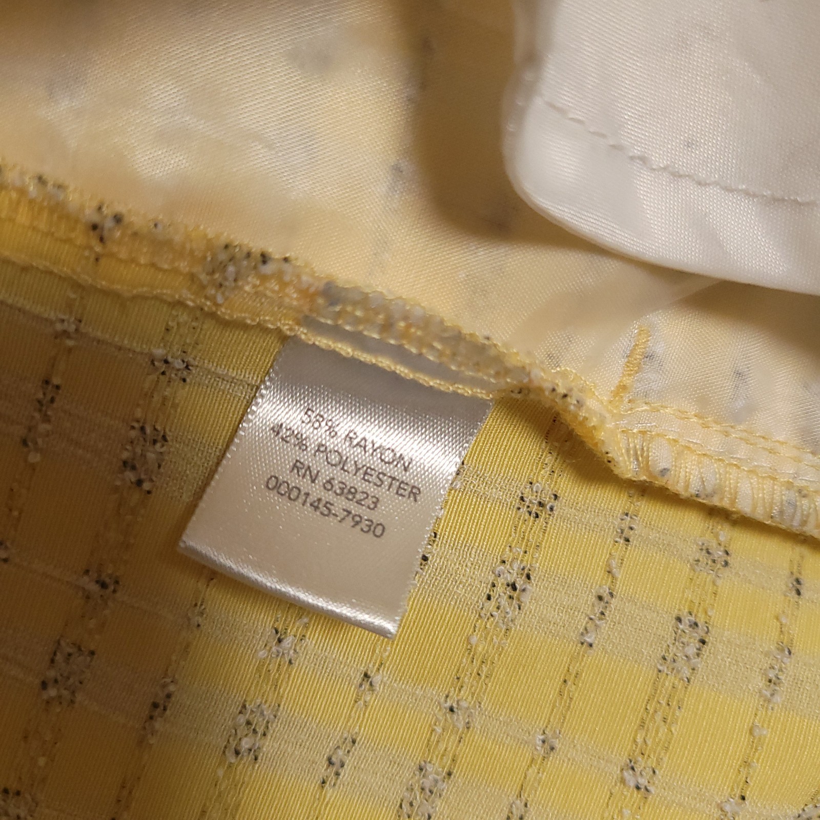Christopher & Banks Henley Collared Shirt Women’s Medium Yellow Blouse Pockets