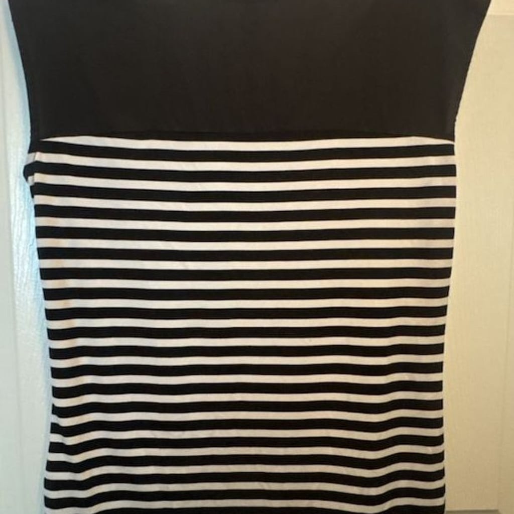 Calvin Klein Women’s Sleeveless Mixed-Print Top in Black, White, and coral Flora