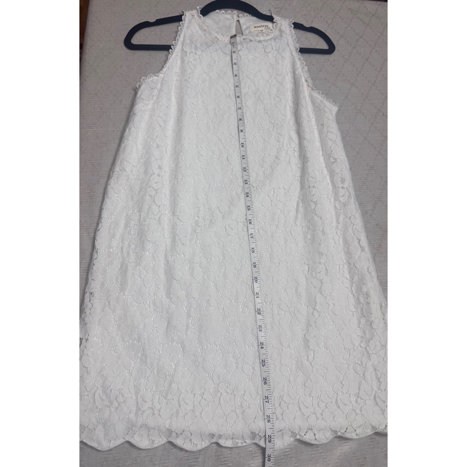 Romantic Monteau White Lace Halter Top Sleeveless Scalloped Hem Keyhole Back M