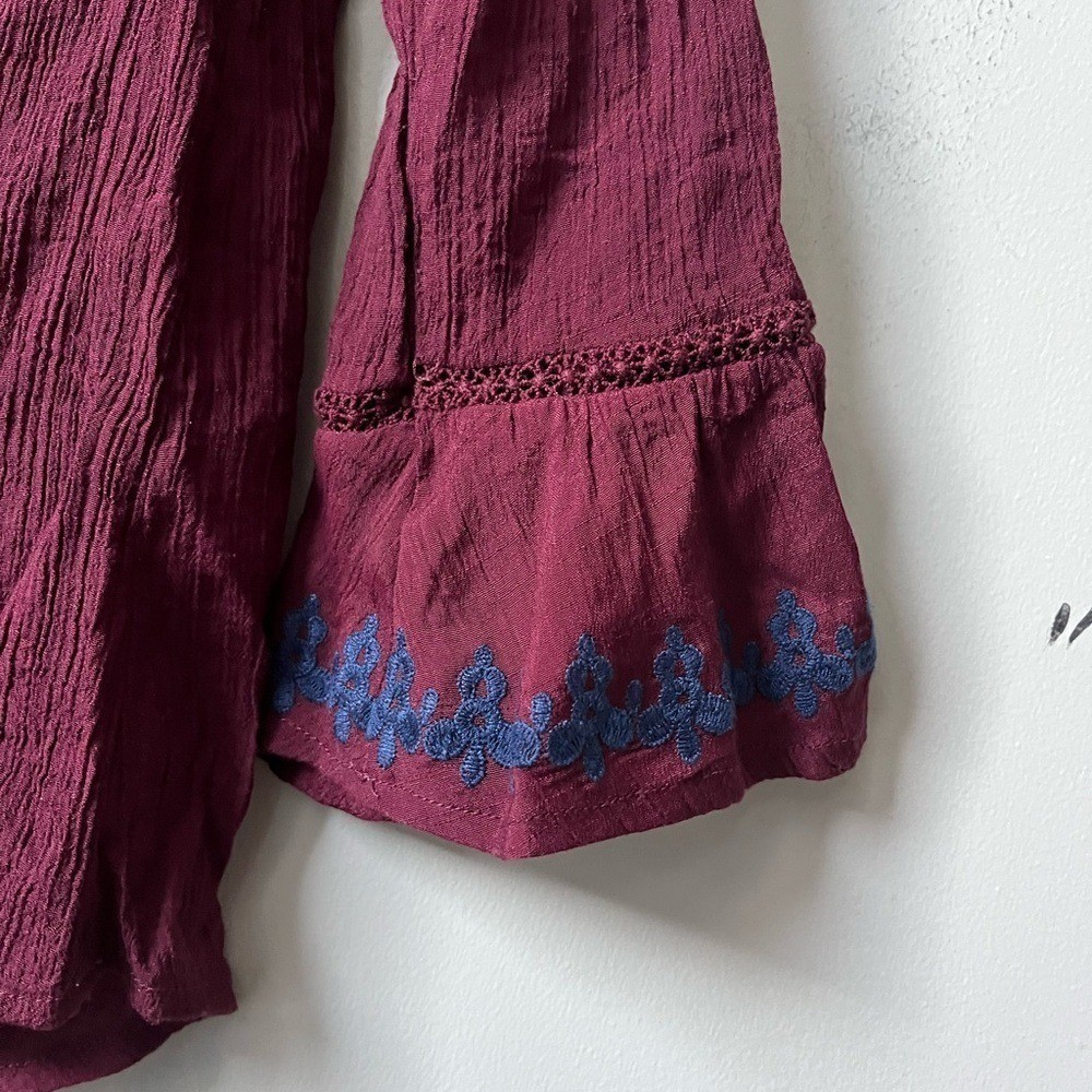 Sweet Wanderer Embroidered Bell Sleeve Blouse Womens Small Wine Red Blue Floral