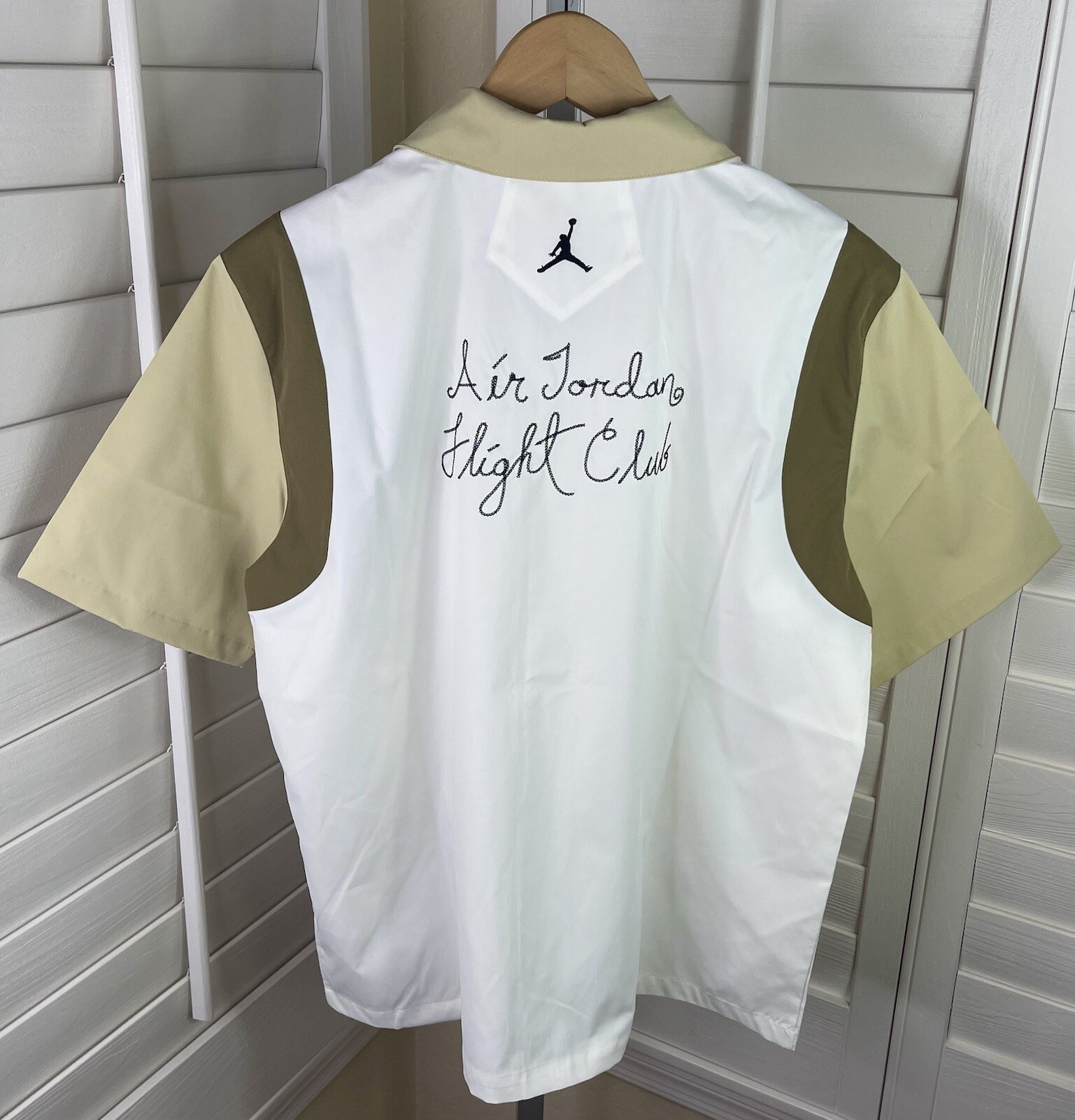 Nike Air Jordan Flight Club ‘Bowling’ Button Up Shirt DZ3340-133, Women’s M, NWT