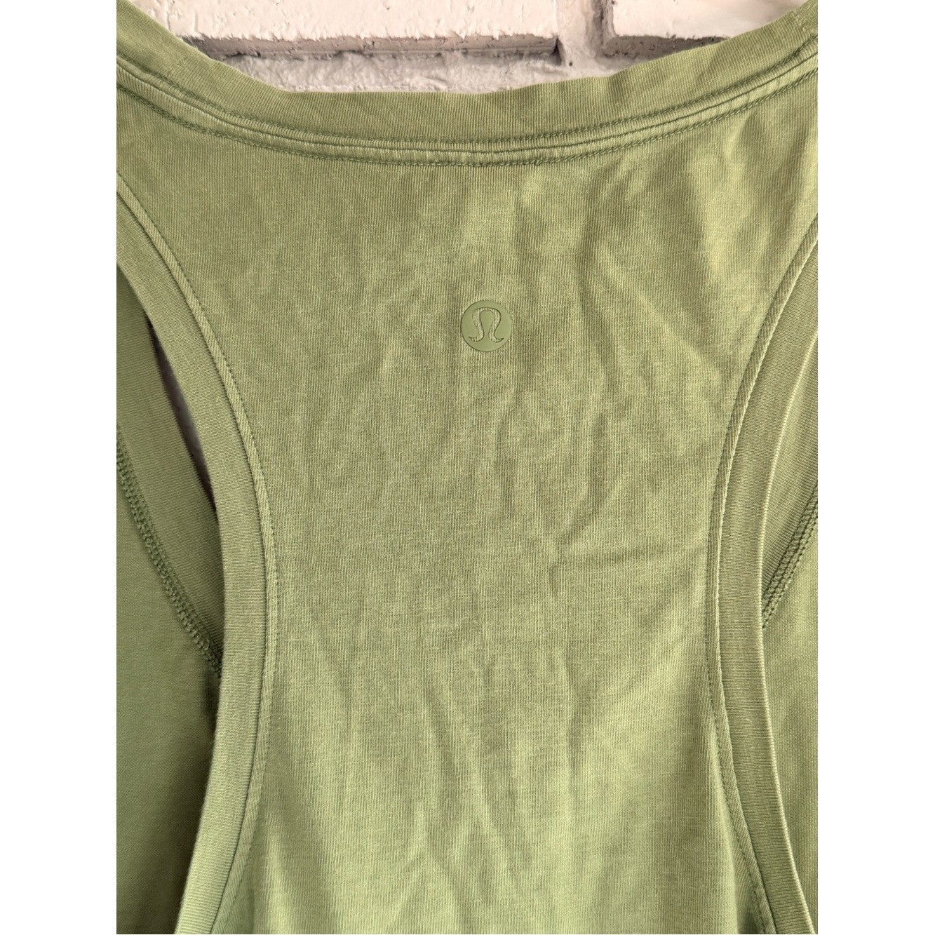 lululemon Women’s Racerback Tank Top Olive Green Scoop Neck Athletic Size 10