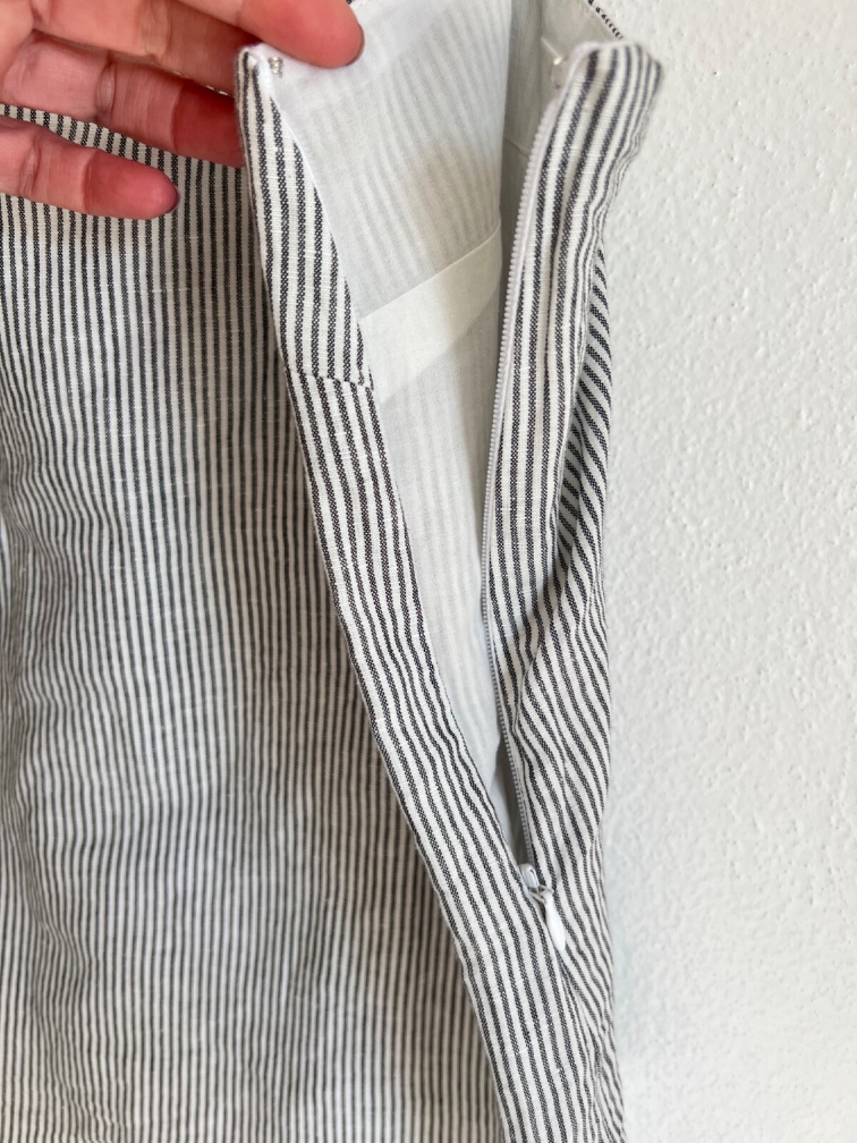 J.Crew Pinstripe Coastal Linen Blend Sleeveless Gray White Striped Tank Top XXL