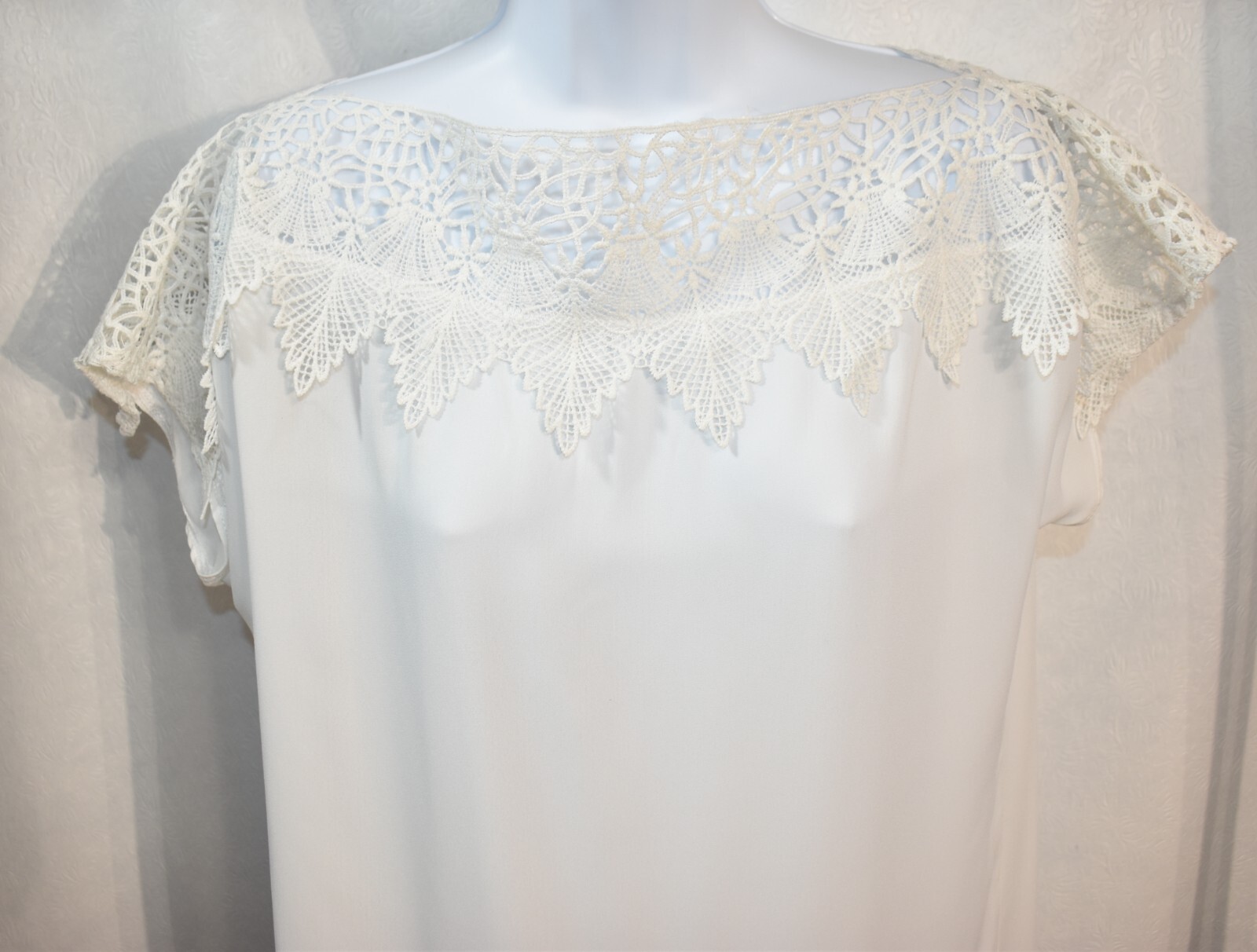 Crepas Ivory Blouse Size Small