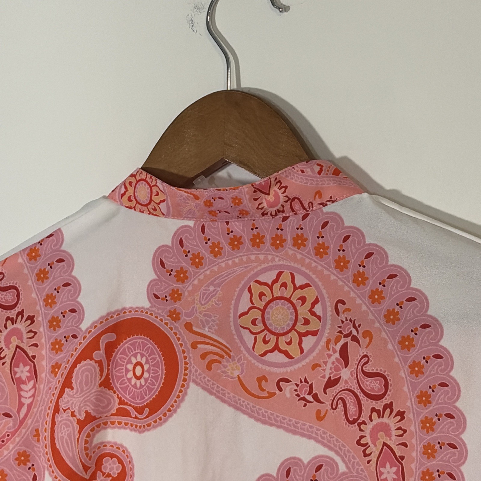NWT Women’s Paisley Print Button Front Blouse Small Pink Orange Boho Retro Top