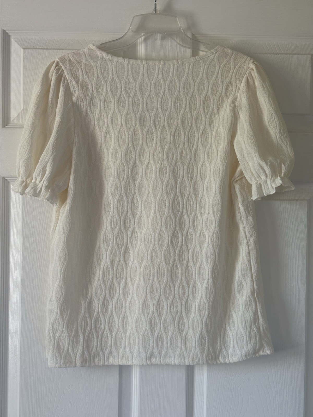 EVALESS Womens Medium Top Cute Puff Sleeve Blouse Front Placket Ivory Textured