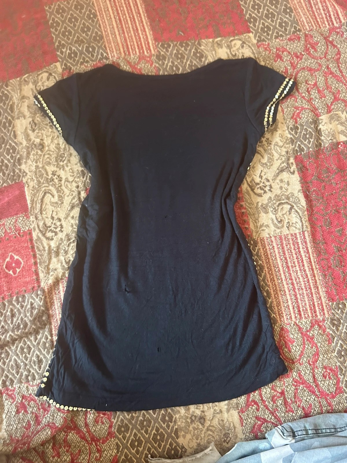 gold sequin y2k long t shirt 2000s vintage detail unique black gold club rave