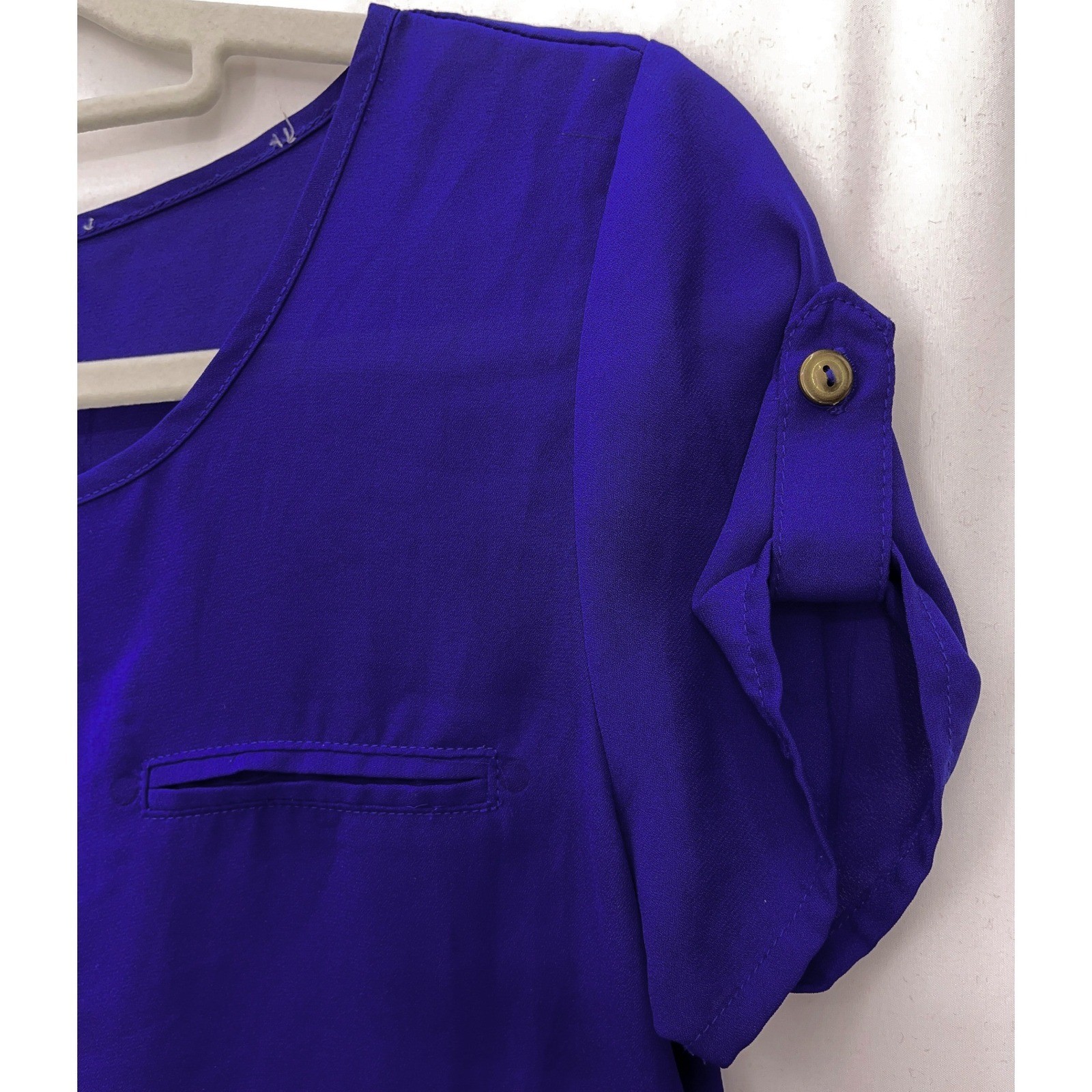 Edge Clothing Blue Roll Tab Sleeve Blouse S Zip Back Tulip Hem Chiffon Top