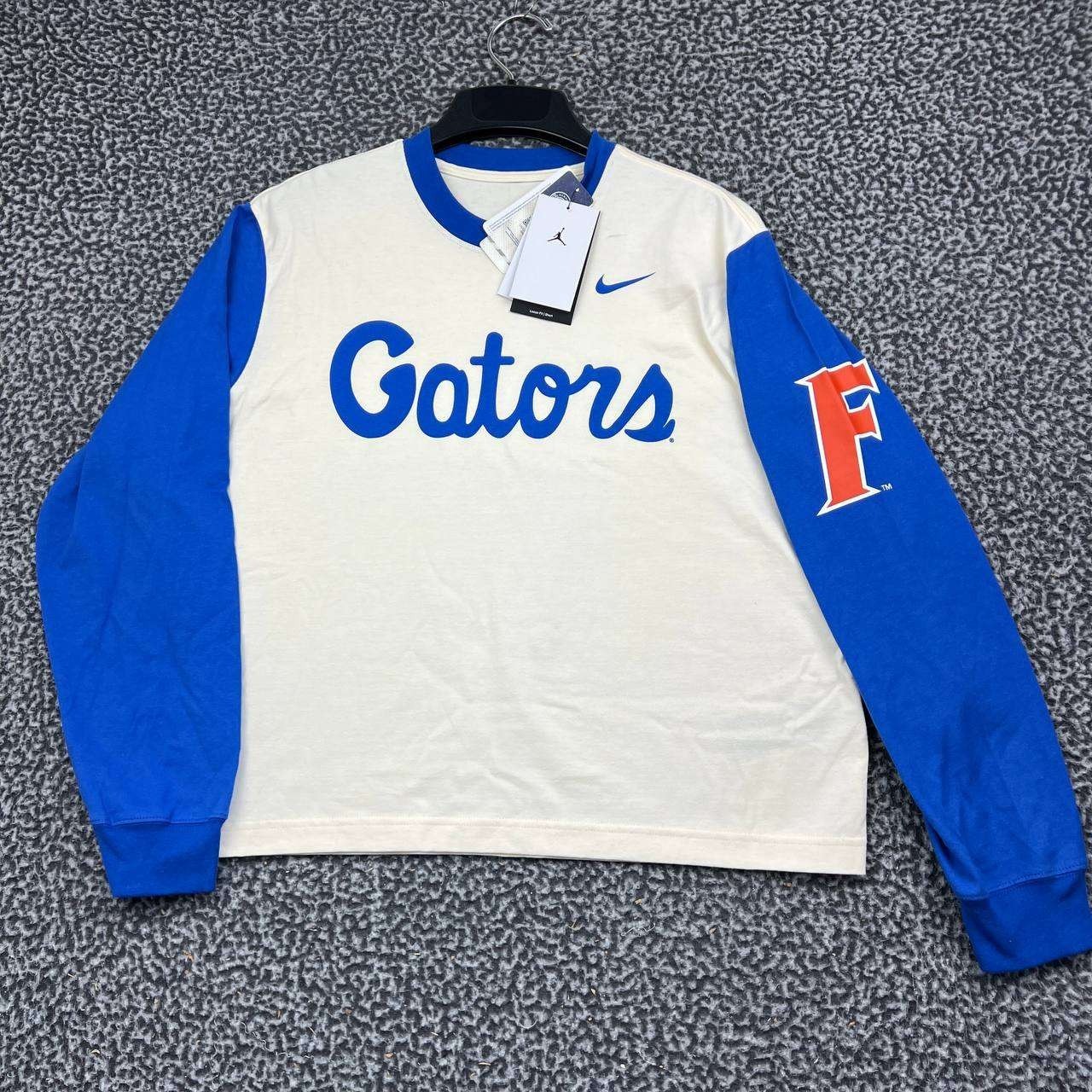 Air Jordan Florida Gators Long Sleeve Shirt Women Medium White Jumpman New M