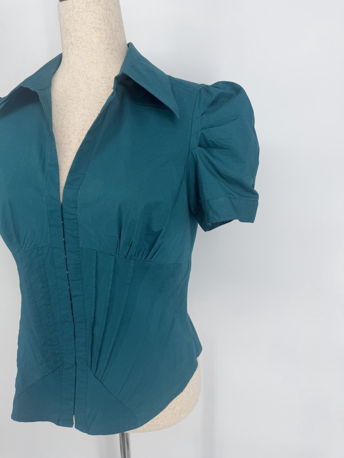 Vtg XOXO Women’s L Green Hook Front Puff Sleeve Top Smocked Whimsical Y2K Goth