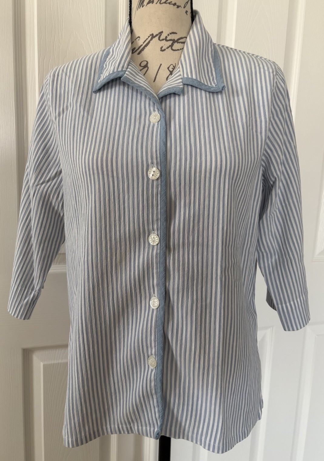 Draper’s & Damon’s 3/4 Sleeve Blouse Blue White Striped Button Up PM