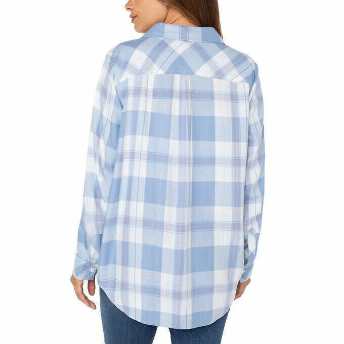 Well Worn Ladies’ 100% Viscose Button-Up Shirt, Blue Small