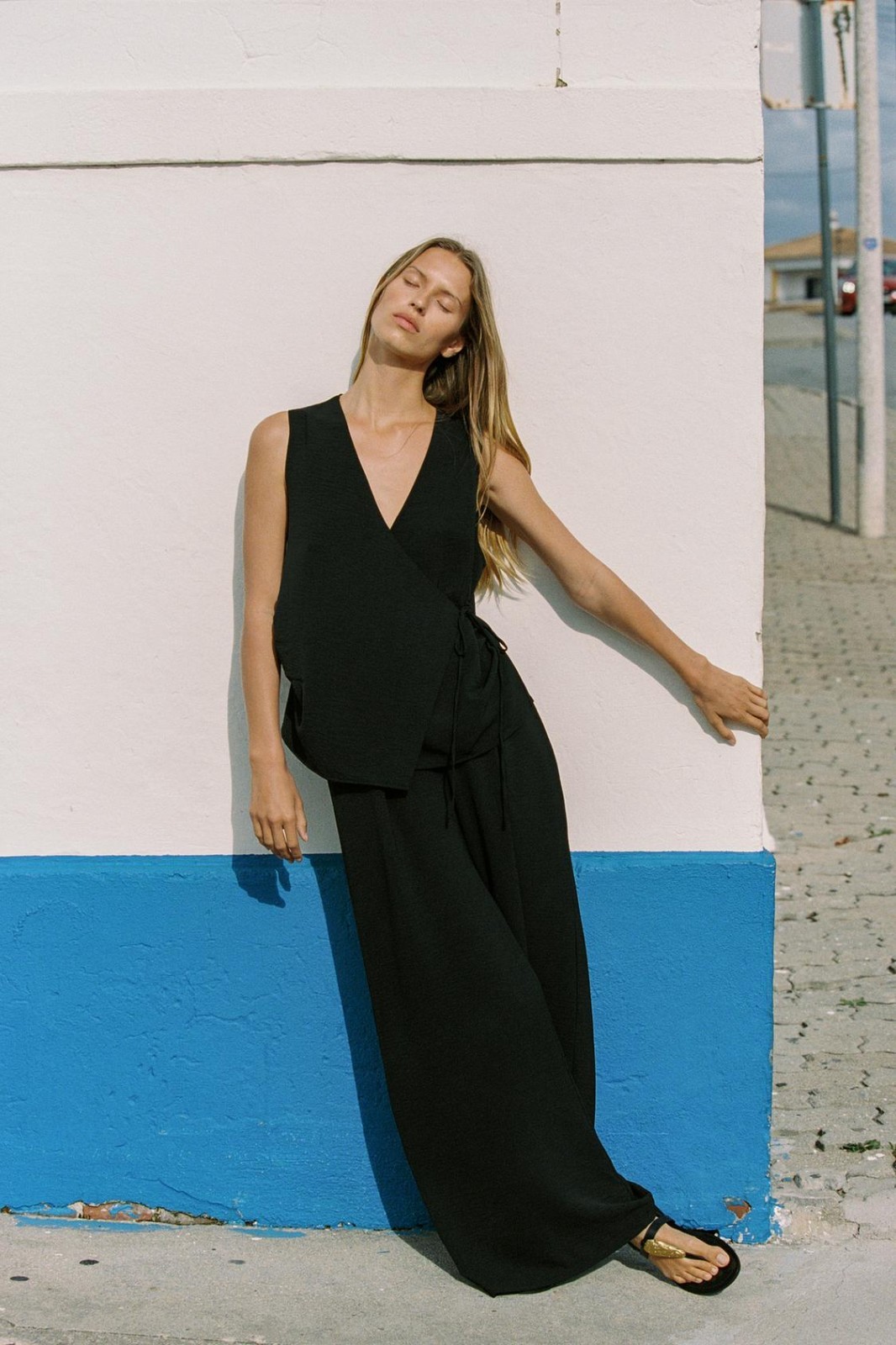 Zara Black Sleeveless Wrap Top Vest Summer Basic Eco-Friendly & Chic Size Medium
