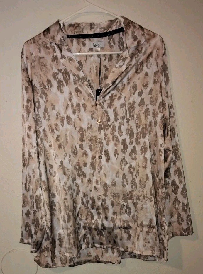 Women’s NWT NEW Nicole Miller New York Silky Feeling Shirt Top Size Large