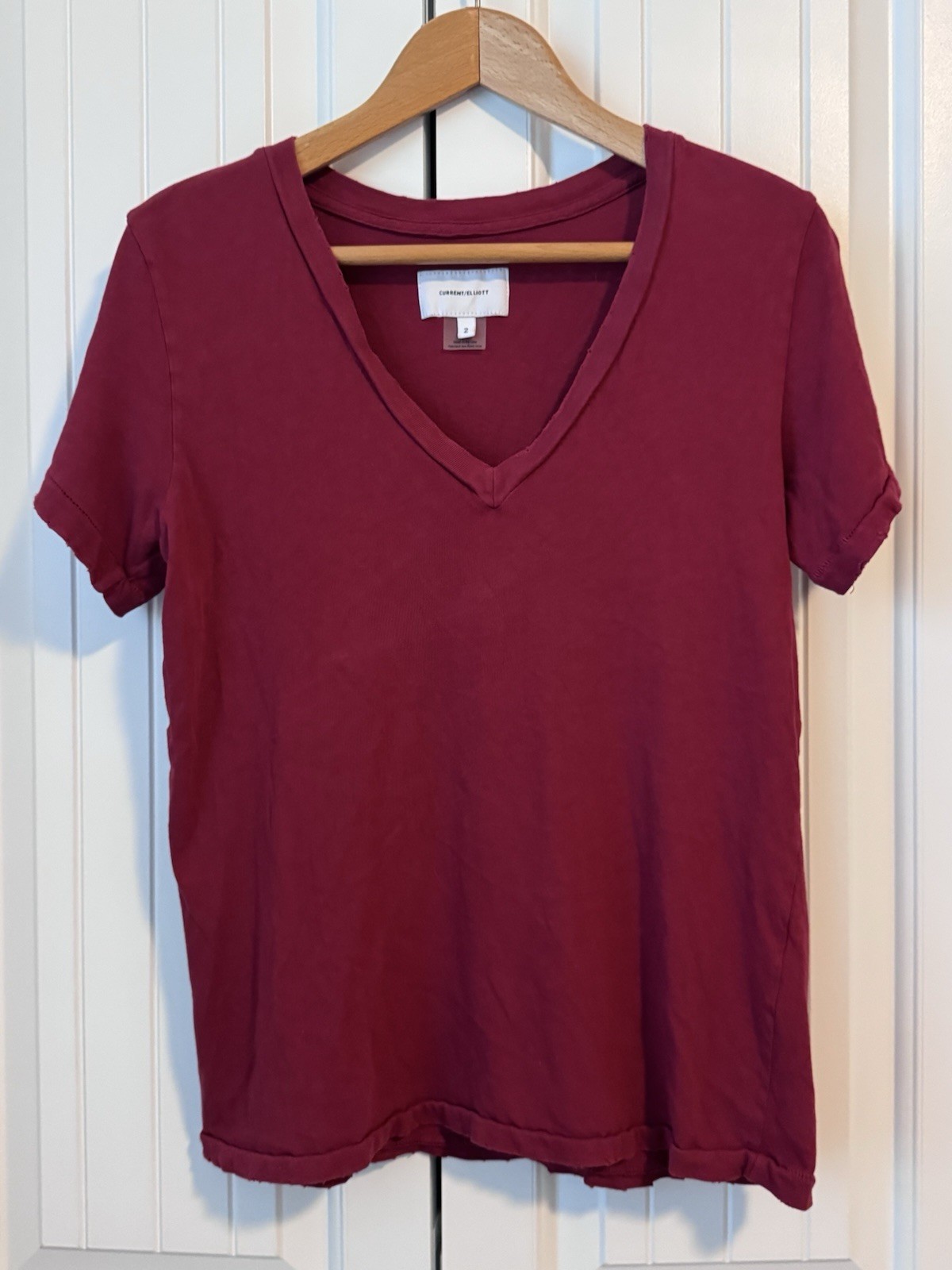 CURRENT ELLIOTT Distressed Red Cotton Tee Size 2 V Neck Womens Shirt Made in USA