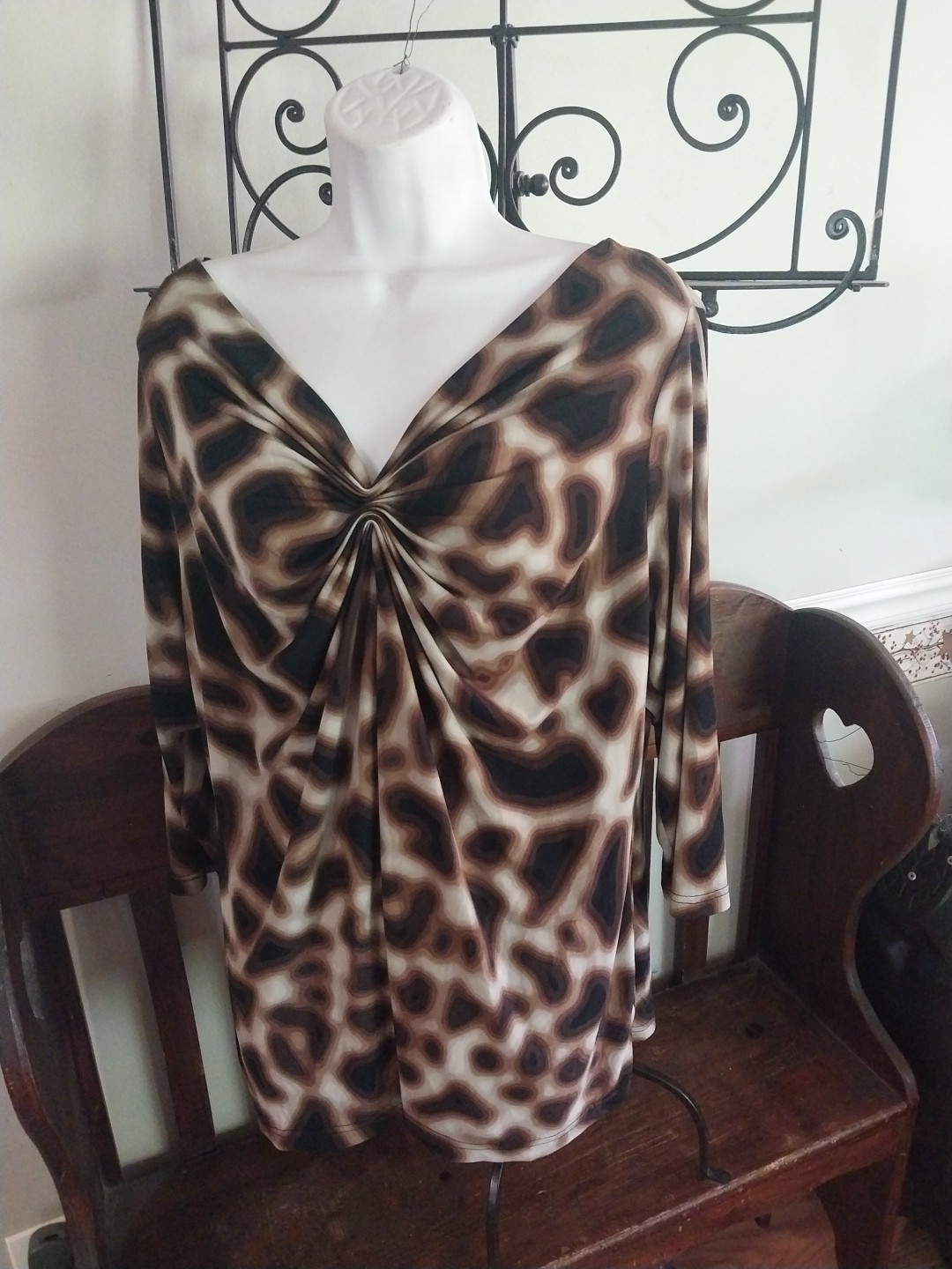 WORTHINGTON PRIMAL SPOTTED TOP WOMEN’S 2X STRETCH SEXY PULLOVER SHIRT
