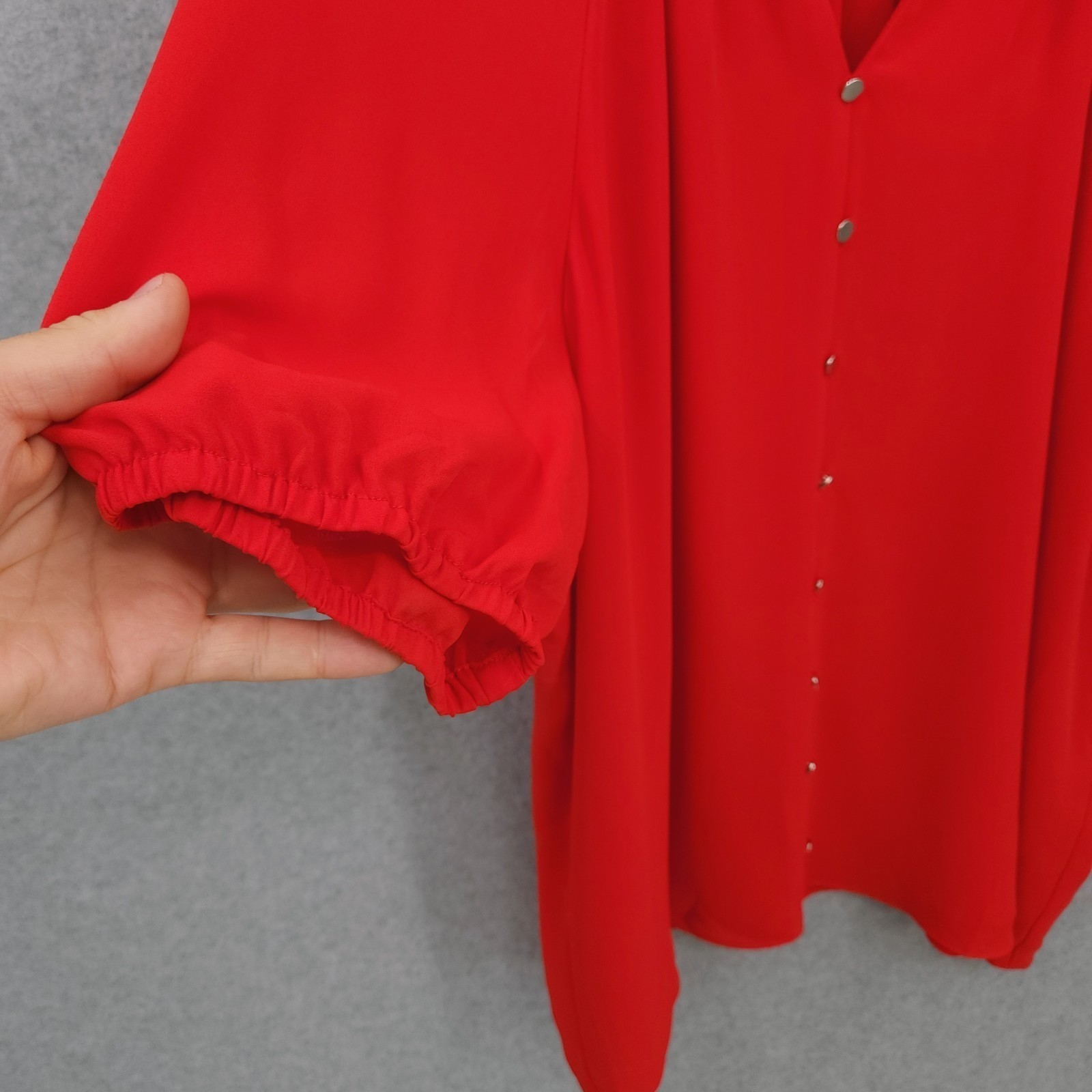 T Tahari Georgette Split Neck Red Button Up Puff Sleeve Blouse Womens Size XL