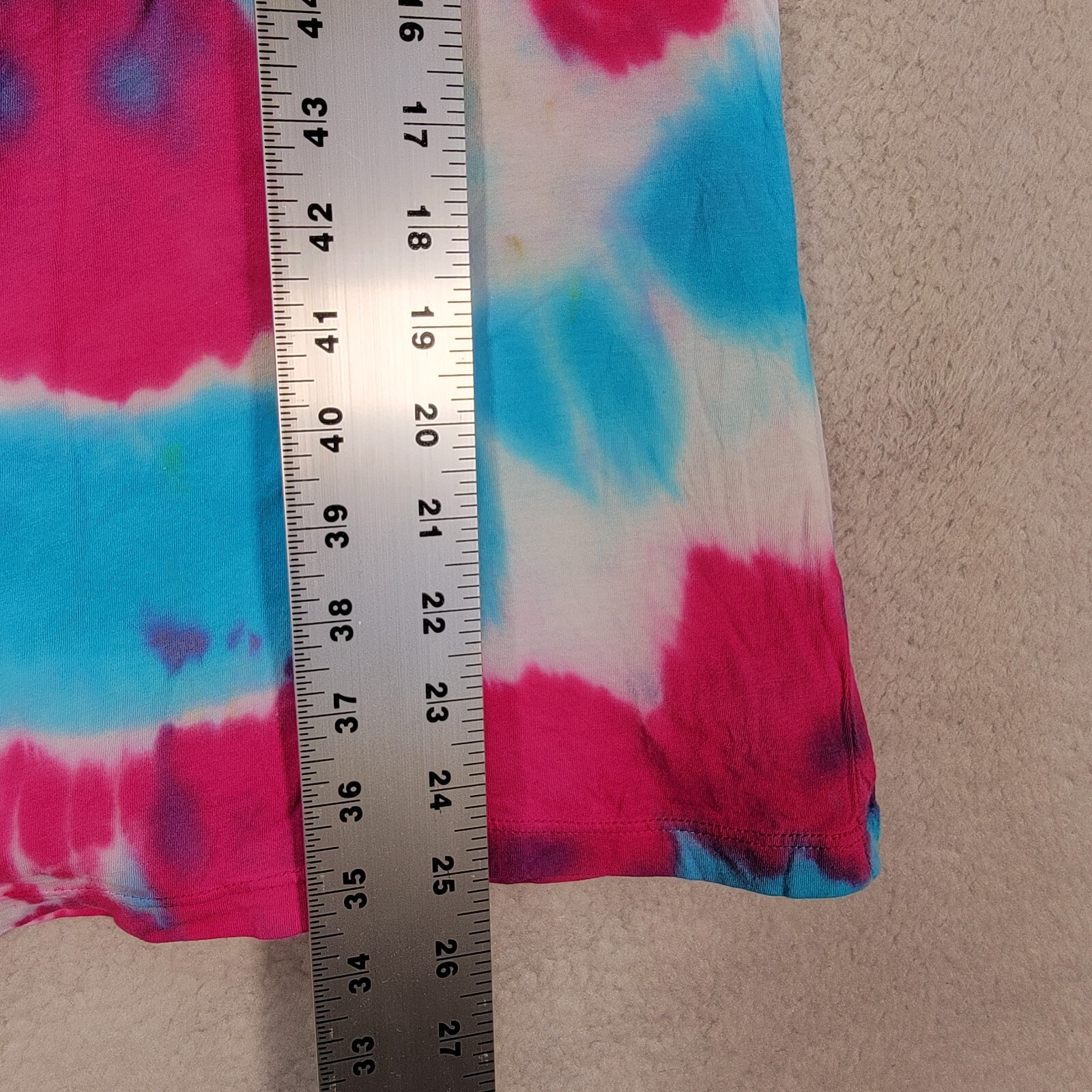 Its Out of LA Magenta Tie Dye Graphic Tee Scoop Neck Extra Slim T Shirt Size M