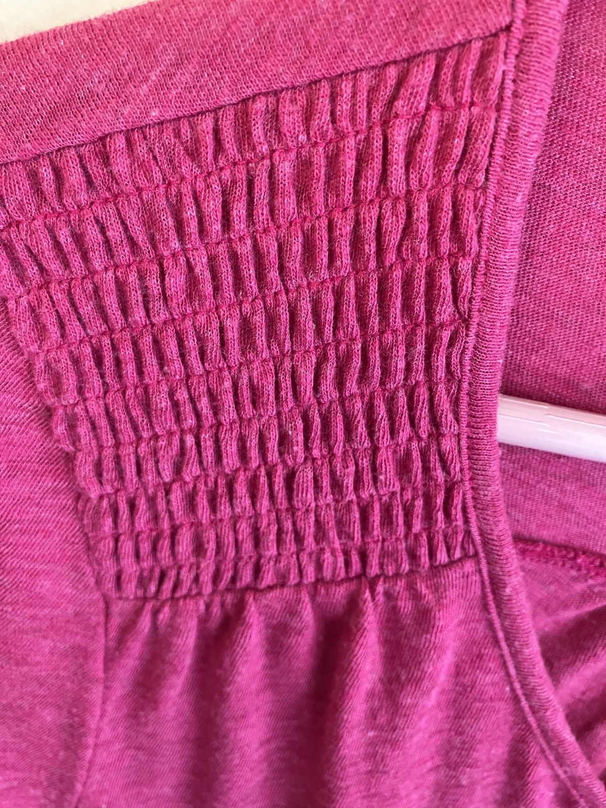 Eddie Bauer Strawberry Pink V Neck 3/4 Sleeve Soft Cotton Blend Smocked Tee M
