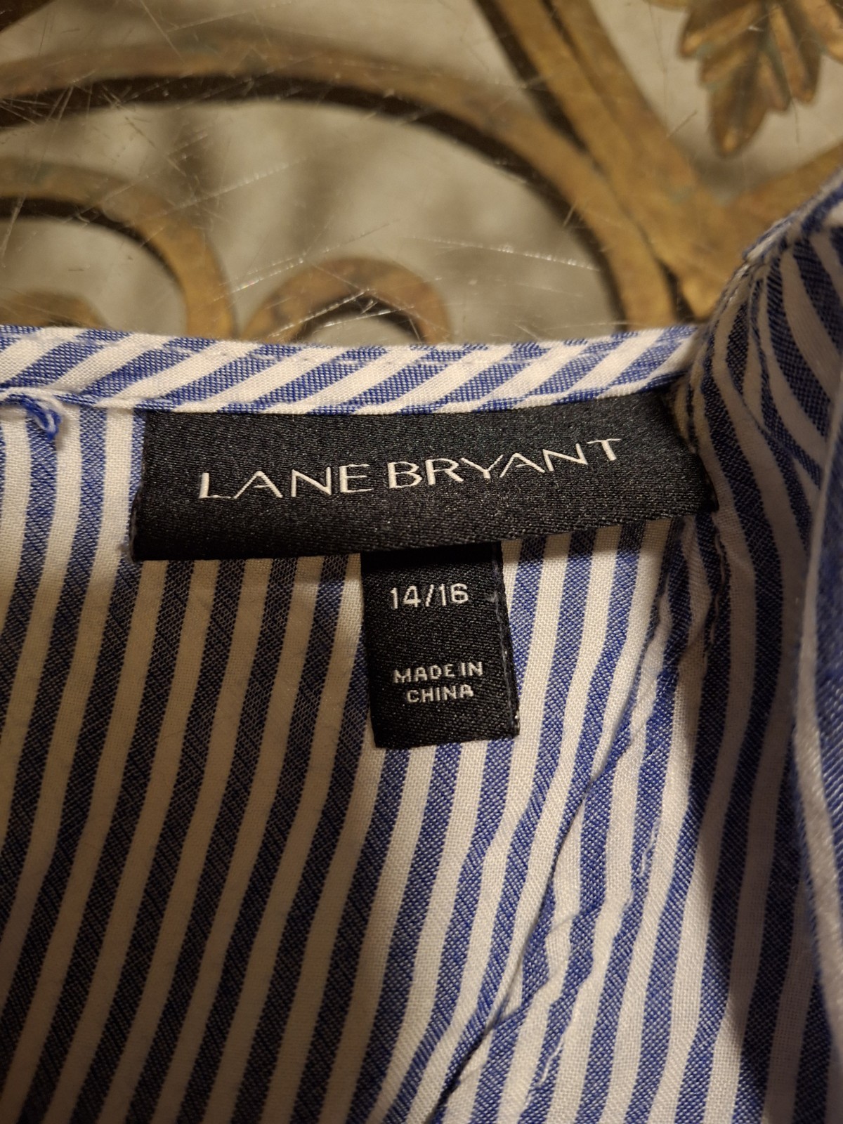 Lane Bryant Size 14/16 Top Long Sleeve Blue White Stripe Lace Insert Blouse