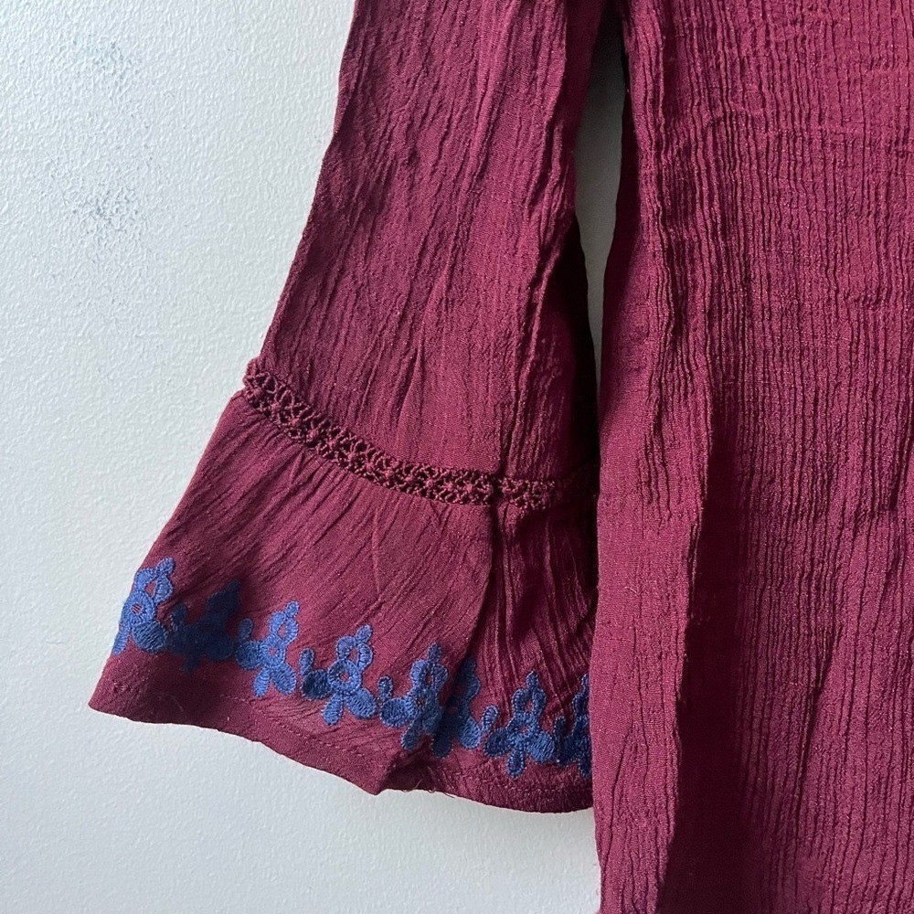 Sweet Wanderer Embroidered Bell Sleeve Blouse Womens Small Wine Red Blue Floral