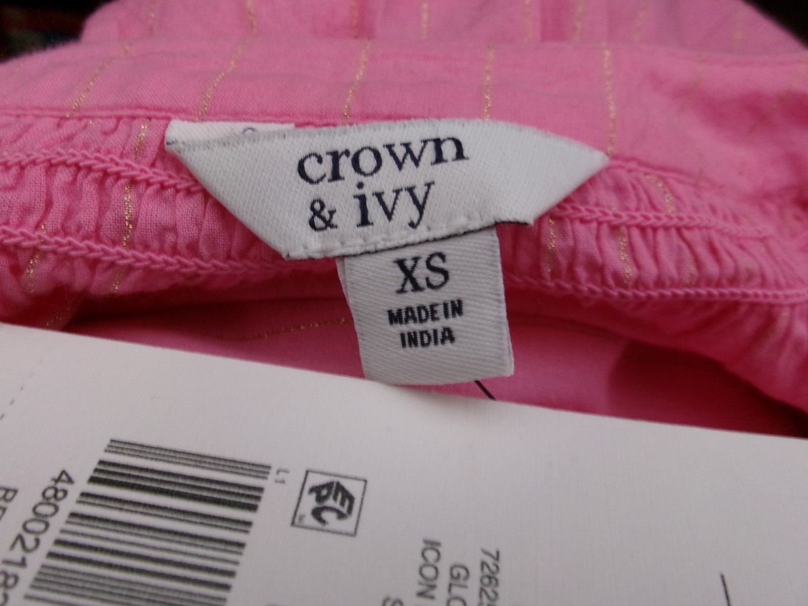 “NEW” CROWN & IVY / $64.50 🌸 SIZE XS==PINK & METALLIC GOLD STRIPED BLOUSE