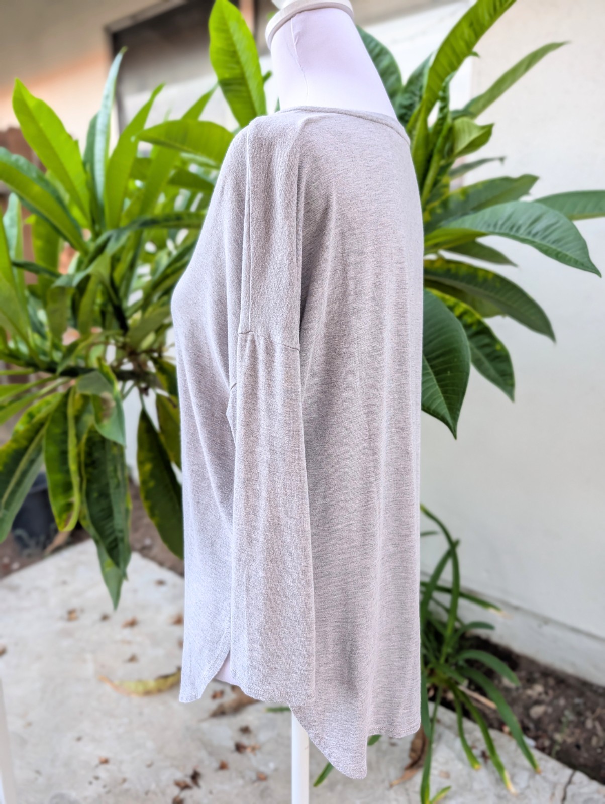 Babaton Aritzia heather gray scoop neck dolman 3/4 sleeve top VGUC small