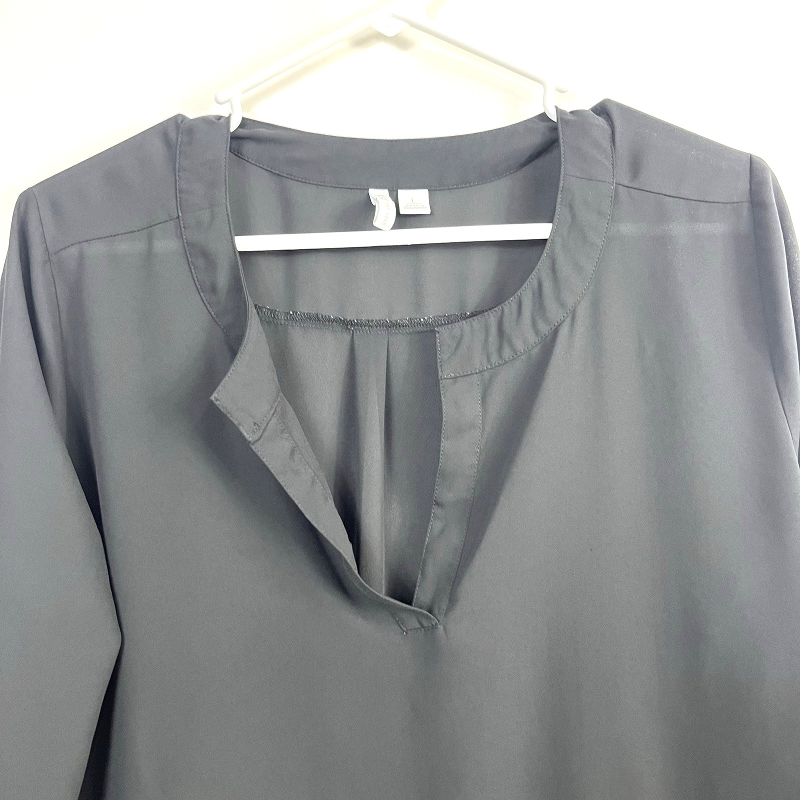 Cato’s Women’s Solid Black Sheer 3/4 Roll Tab Sleeve Blouse Round Split Neck L