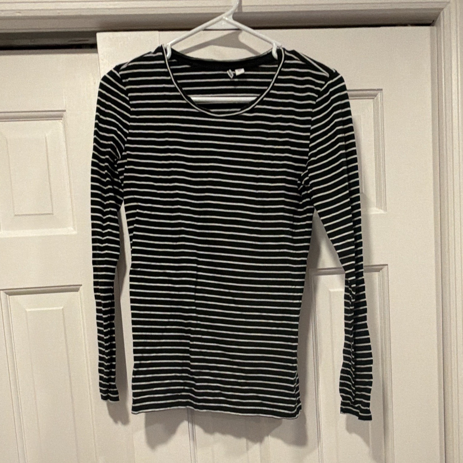 Nordstrom Women’s Black/White Striped Long Sleeve Crew Neck Pullover Top XS