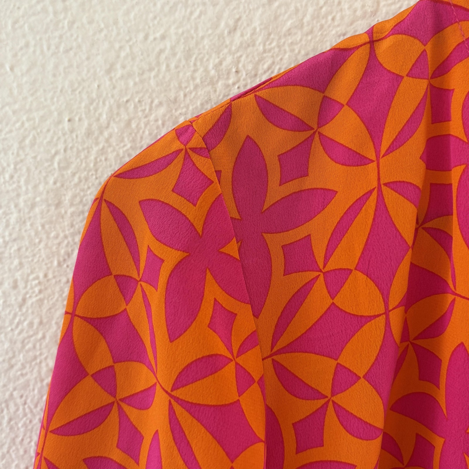 Trina Turk 100% Silk Tunic Top Womens S Pink Orange Beach Spring Break Preppy