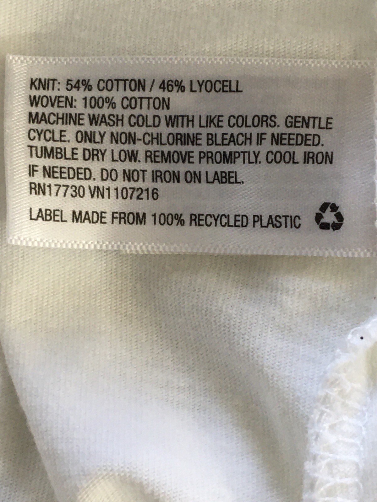 A.N.D. Ladies Top Sz M White Ruffle Cap Sleeve Hi Lo Hem Pullover